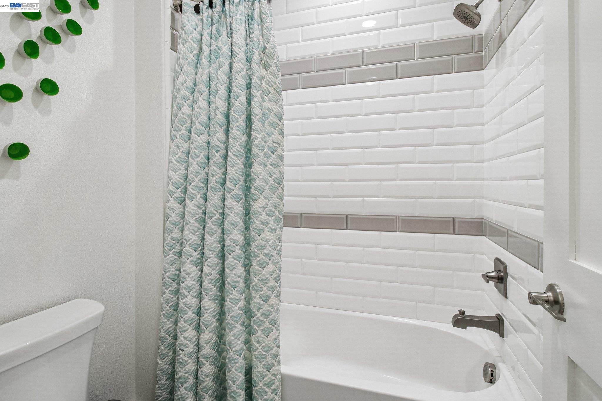 Detail Gallery Image 21 of 60 For 601 Sandalwood Dr #2,  Livermore,  CA 94551 - 3 Beds | 3 Baths