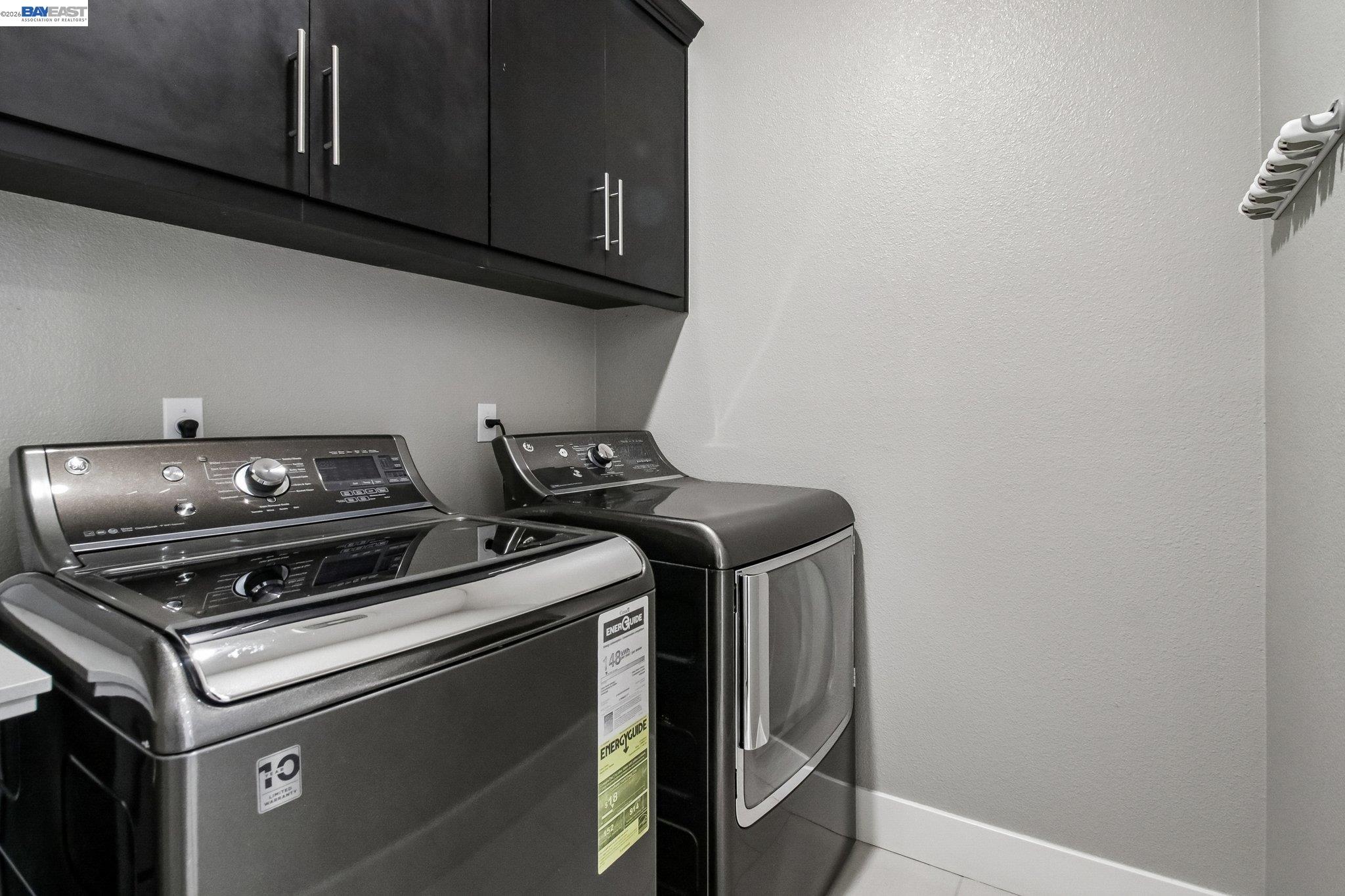 Detail Gallery Image 22 of 60 For 601 Sandalwood Dr #2,  Livermore,  CA 94551 - 3 Beds | 3 Baths