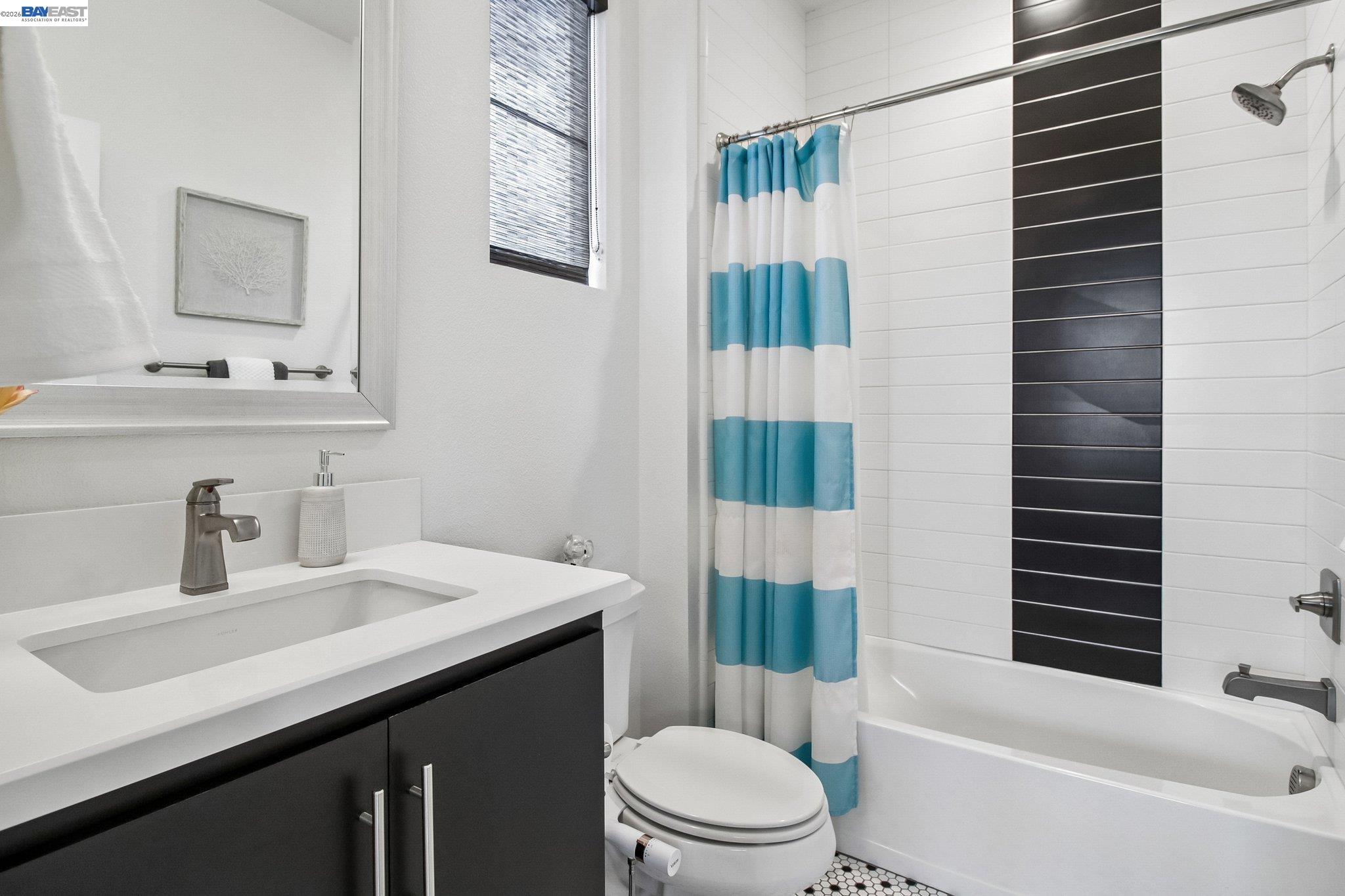 Detail Gallery Image 25 of 60 For 601 Sandalwood Dr #2,  Livermore,  CA 94551 - 3 Beds | 3 Baths