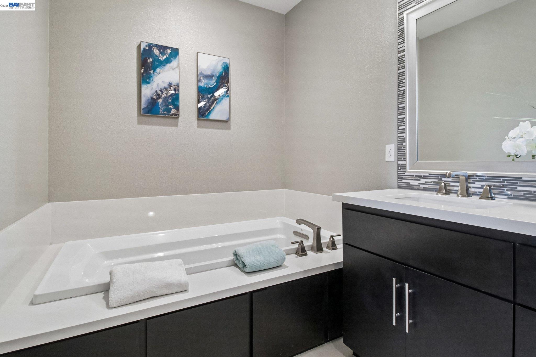 Detail Gallery Image 31 of 60 For 601 Sandalwood Dr #2,  Livermore,  CA 94551 - 3 Beds | 3 Baths