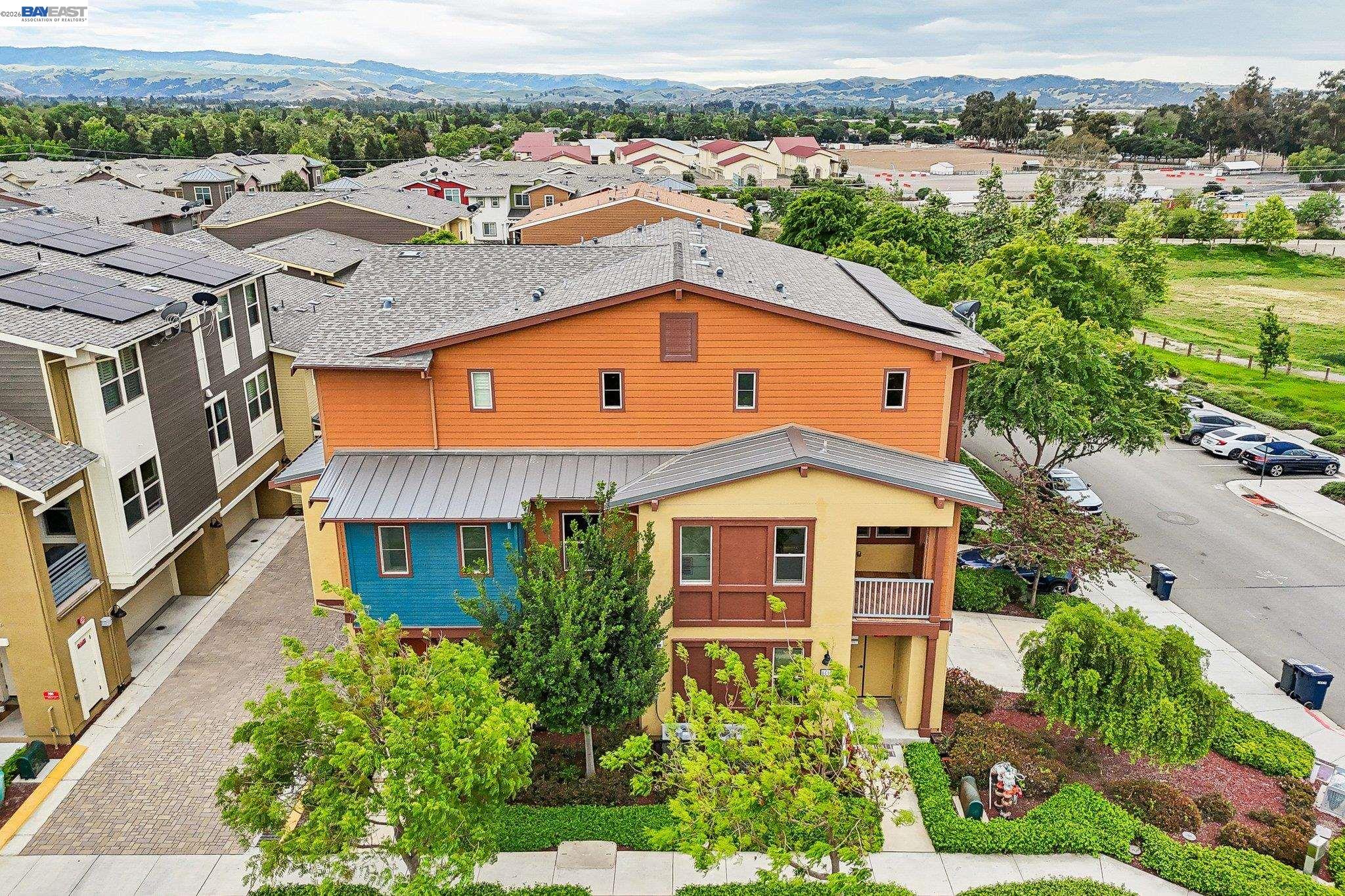 Detail Gallery Image 37 of 60 For 601 Sandalwood Dr #2,  Livermore,  CA 94551 - 3 Beds | 3 Baths