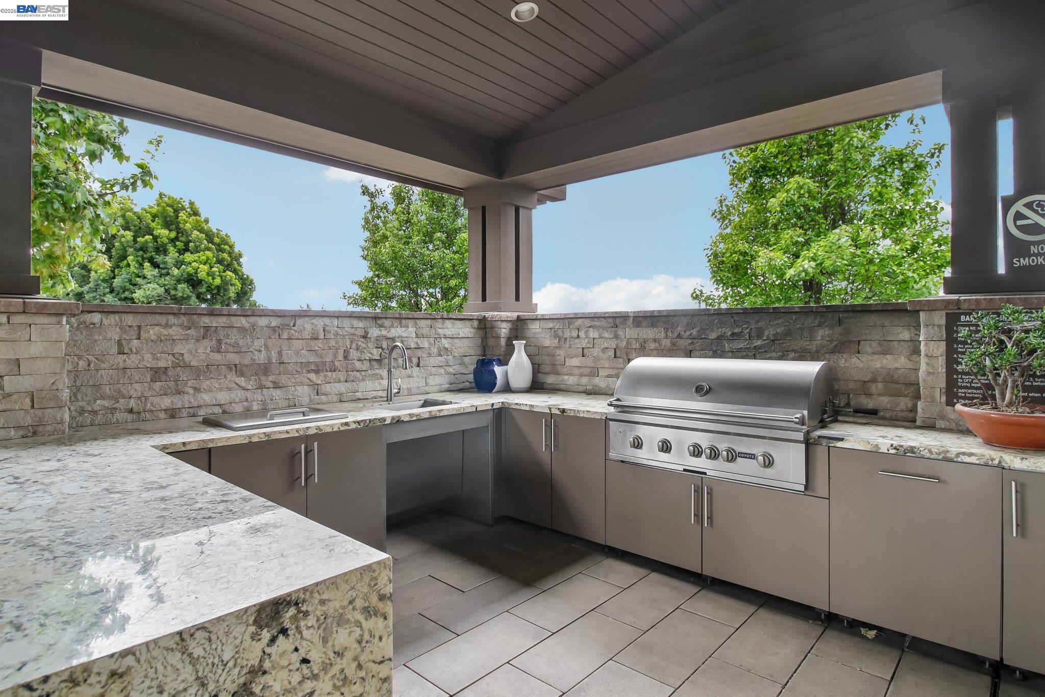 Detail Gallery Image 47 of 60 For 601 Sandalwood Dr #2,  Livermore,  CA 94551 - 3 Beds | 3 Baths