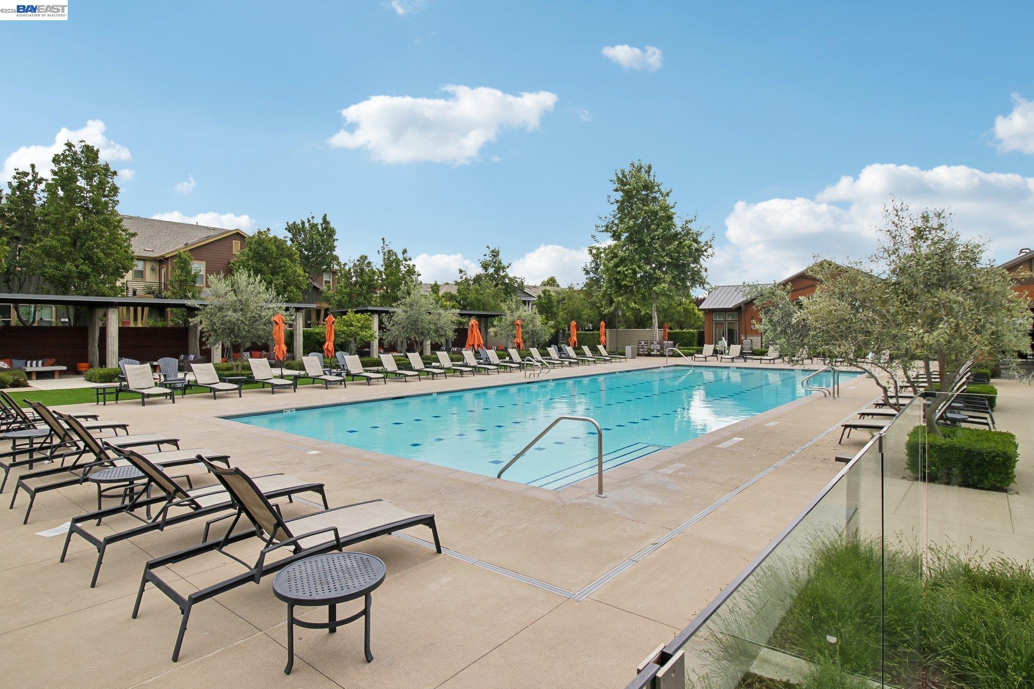 Detail Gallery Image 50 of 60 For 601 Sandalwood Dr #2,  Livermore,  CA 94551 - 3 Beds | 3 Baths