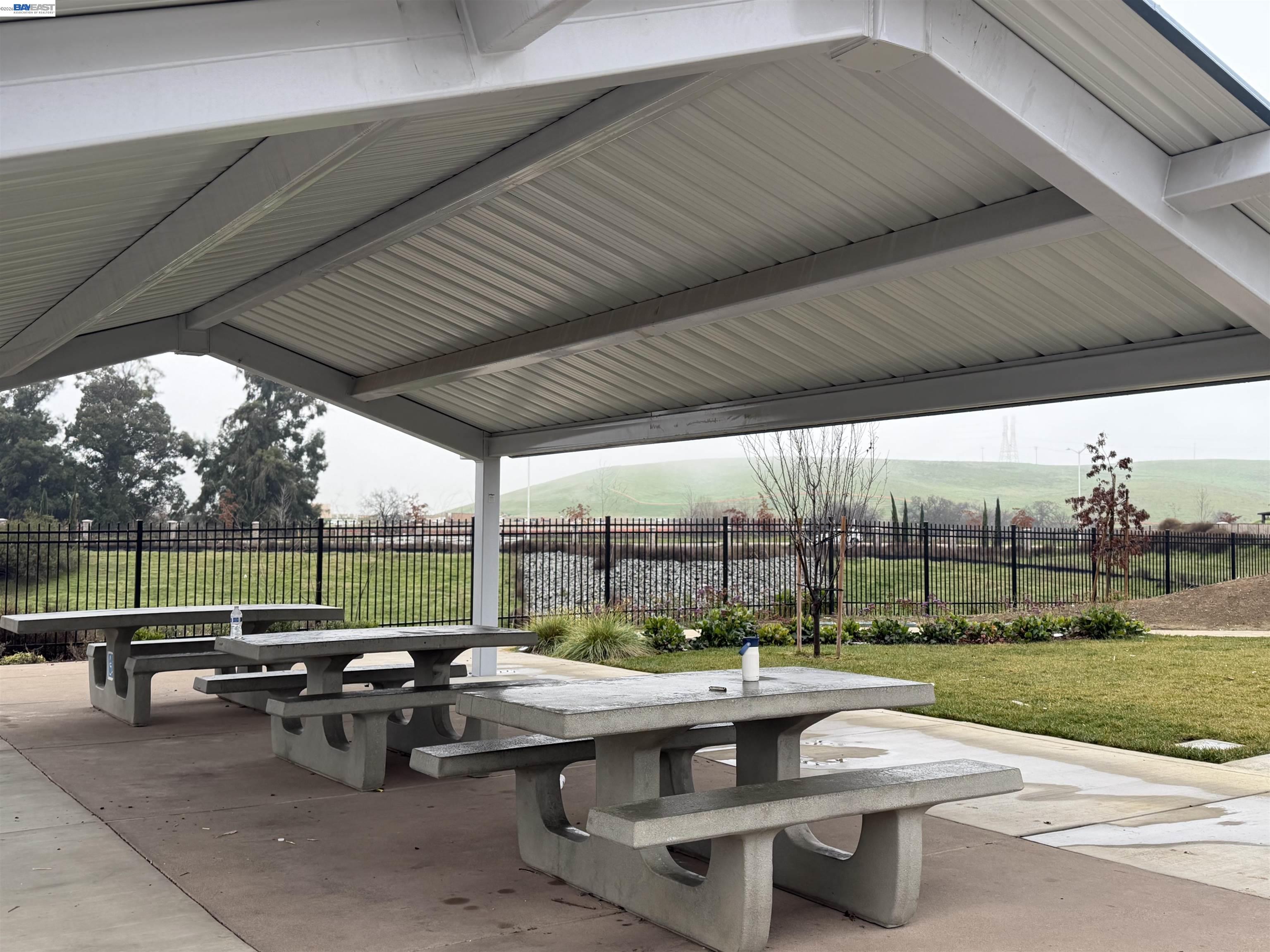 Detail Gallery Image 34 of 38 For 5390 Shenandoah Valley Ln, Antioch,  CA 94531 - 4 Beds | 3 Baths