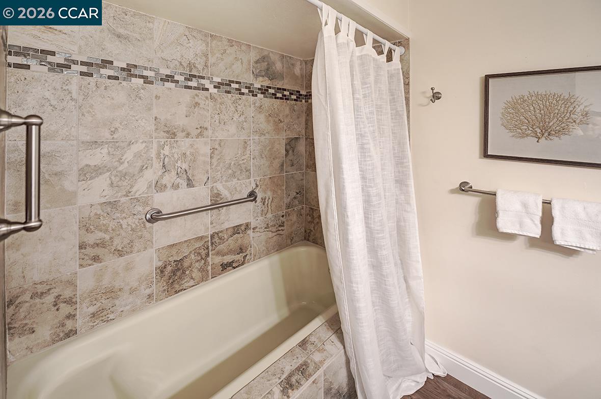 Photo #30: 41131271 Listing: Photo #30