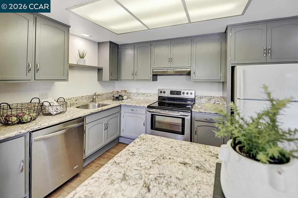 Photo #9: 41131271 Listing: Photo #9