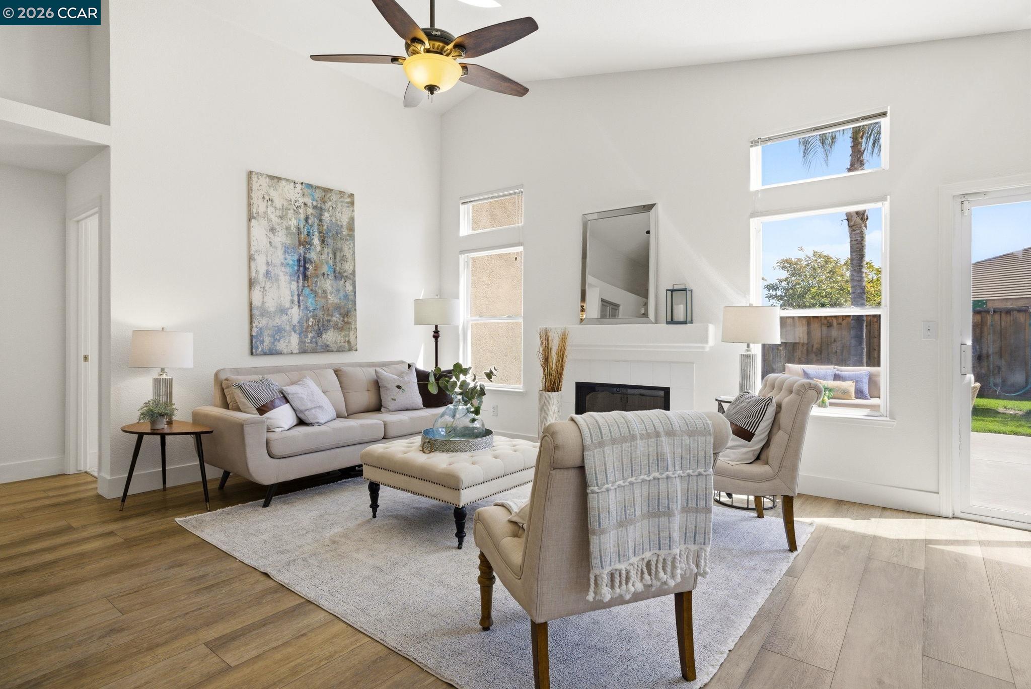 Detail Gallery Image 3 of 20 For 4606 Chelsea Dr, Oakley,  CA 94561 - 3 Beds | 2 Baths