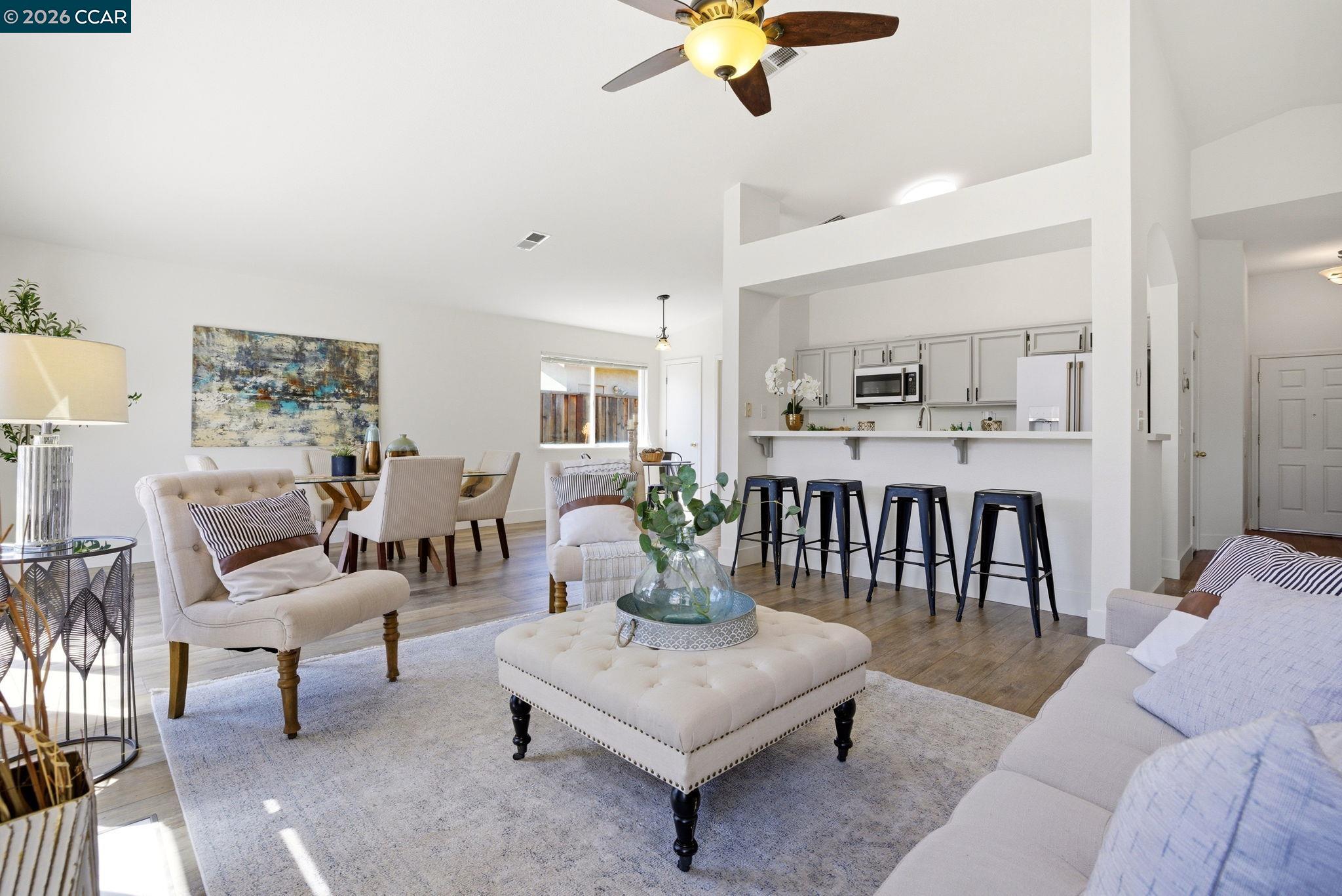 Detail Gallery Image 4 of 20 For 4606 Chelsea Dr, Oakley,  CA 94561 - 3 Beds | 2 Baths