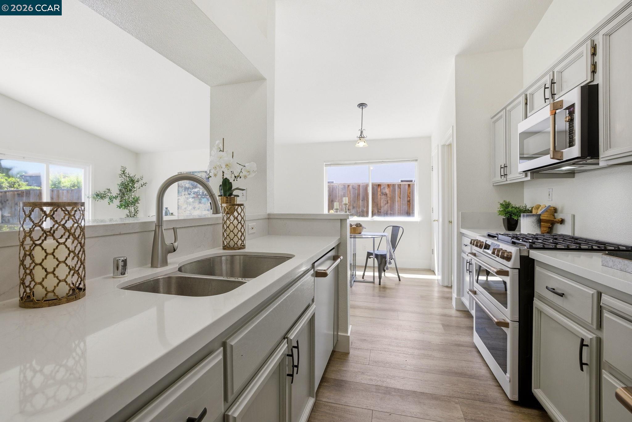 Detail Gallery Image 8 of 20 For 4606 Chelsea Dr, Oakley,  CA 94561 - 3 Beds | 2 Baths