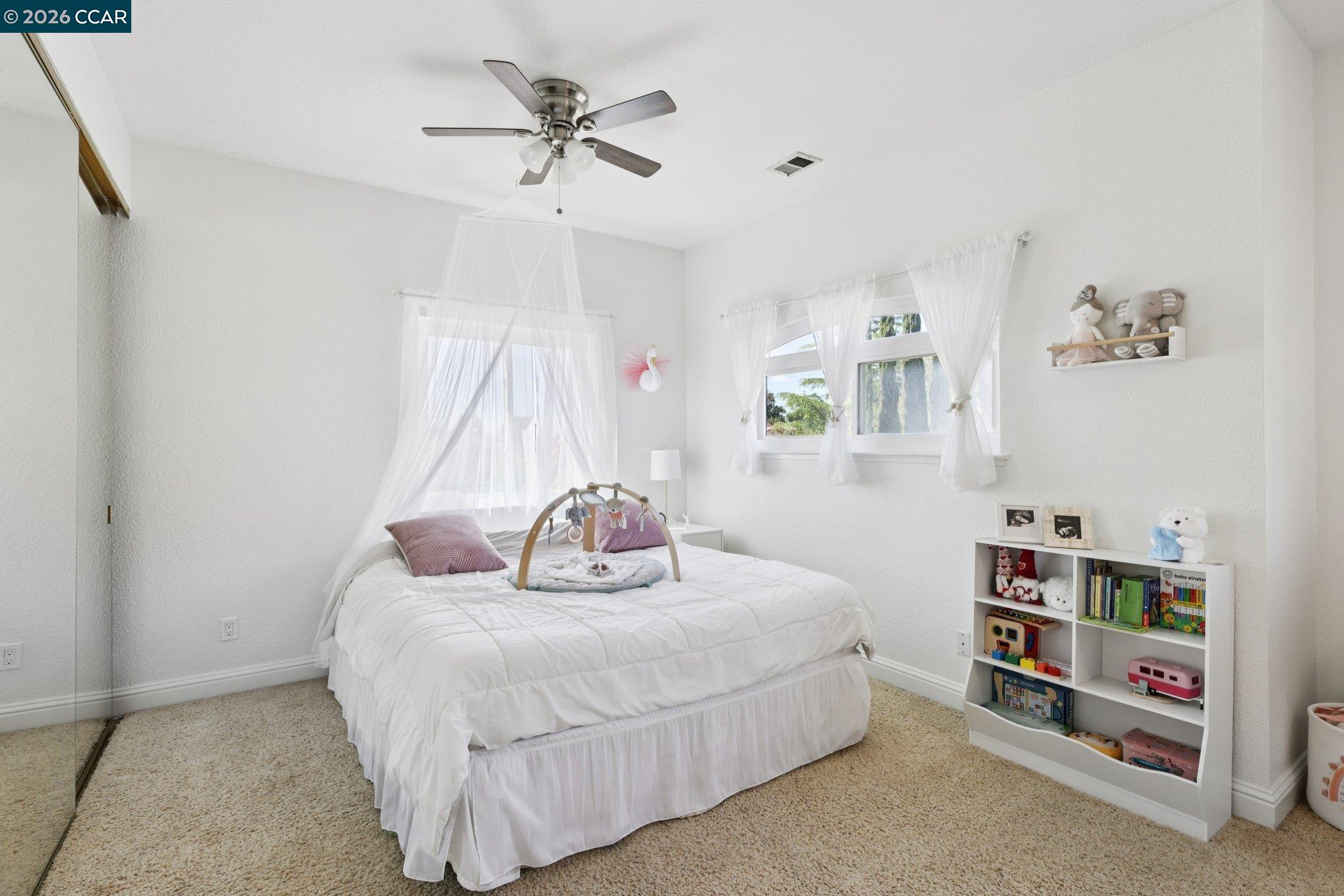 242 El Pueblo Pl, Clayton, CA, 94517