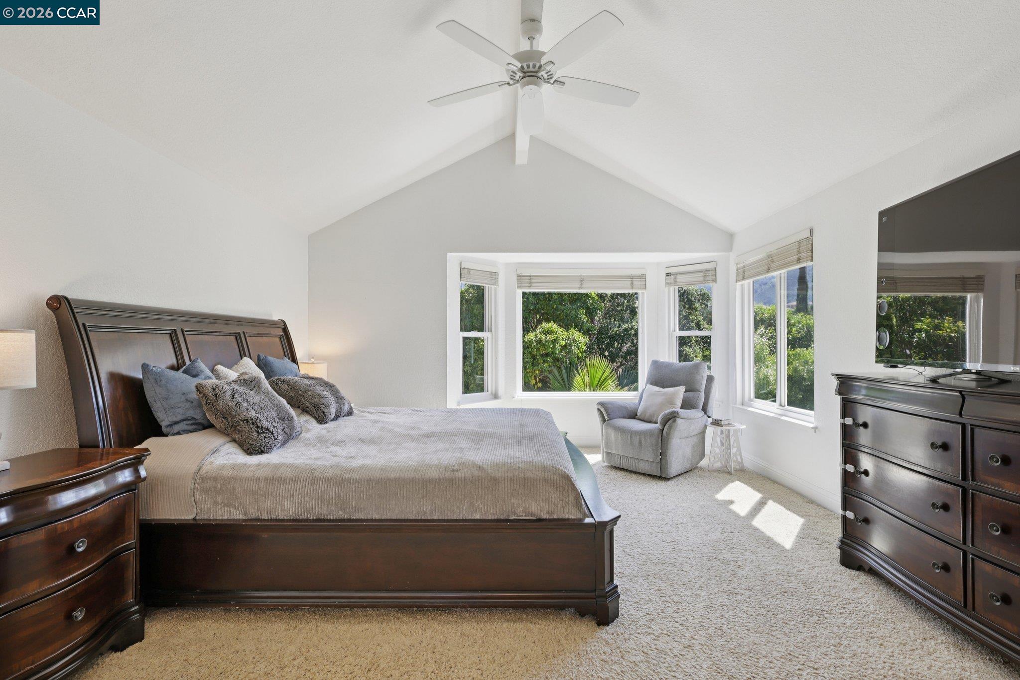 Detail Gallery Image 23 of 47 For 242 El Pueblo Pl, Clayton,  CA 94517 - 4 Beds | 3 Baths