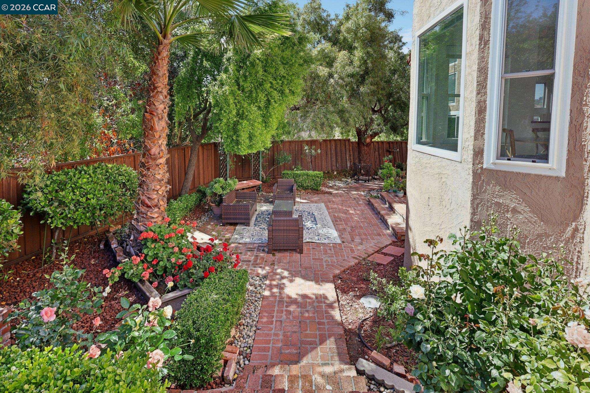 Detail Gallery Image 38 of 47 For 242 El Pueblo Pl, Clayton,  CA 94517 - 4 Beds | 3 Baths