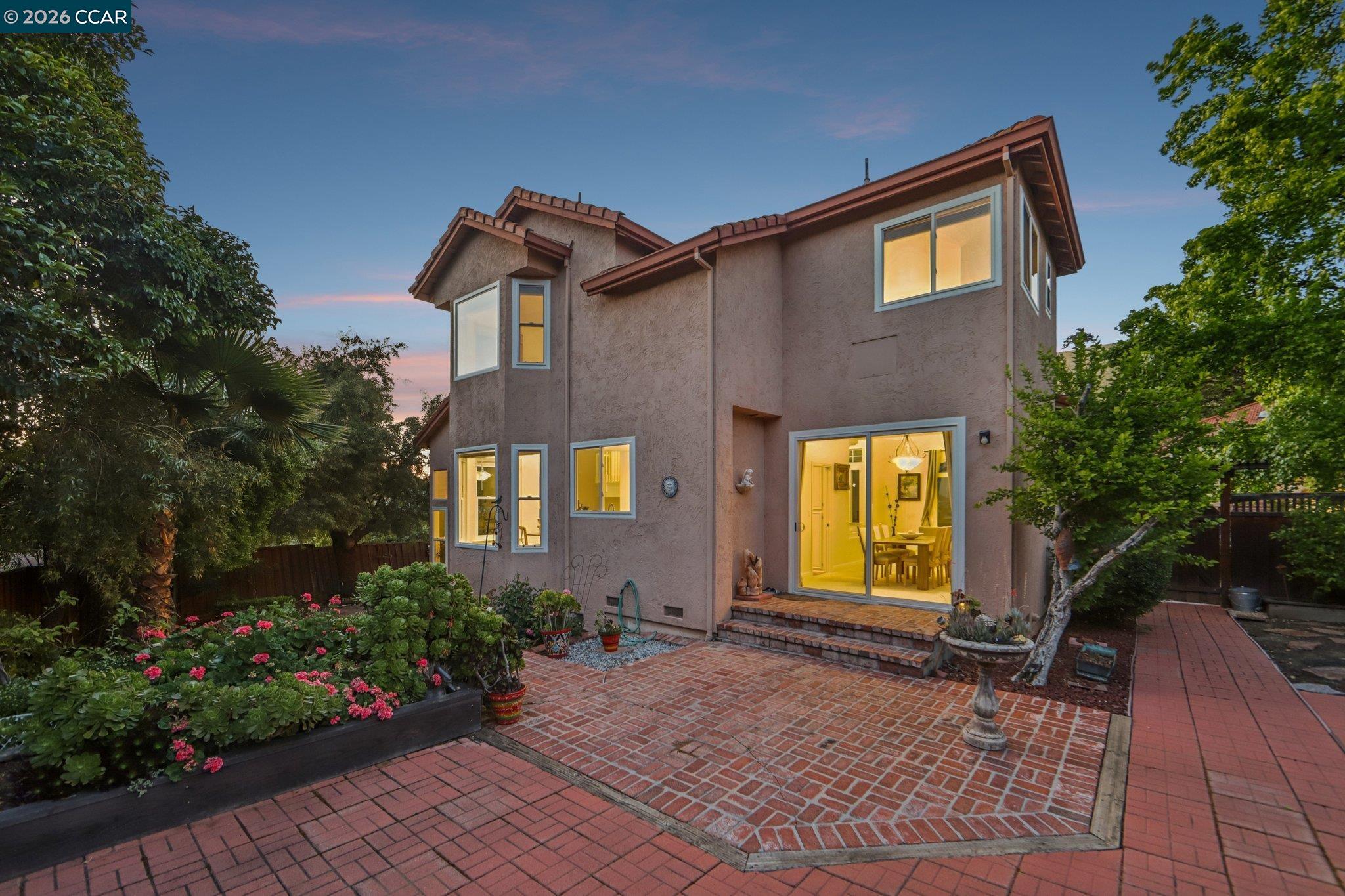 242 El Pueblo Pl, Clayton, CA, 94517