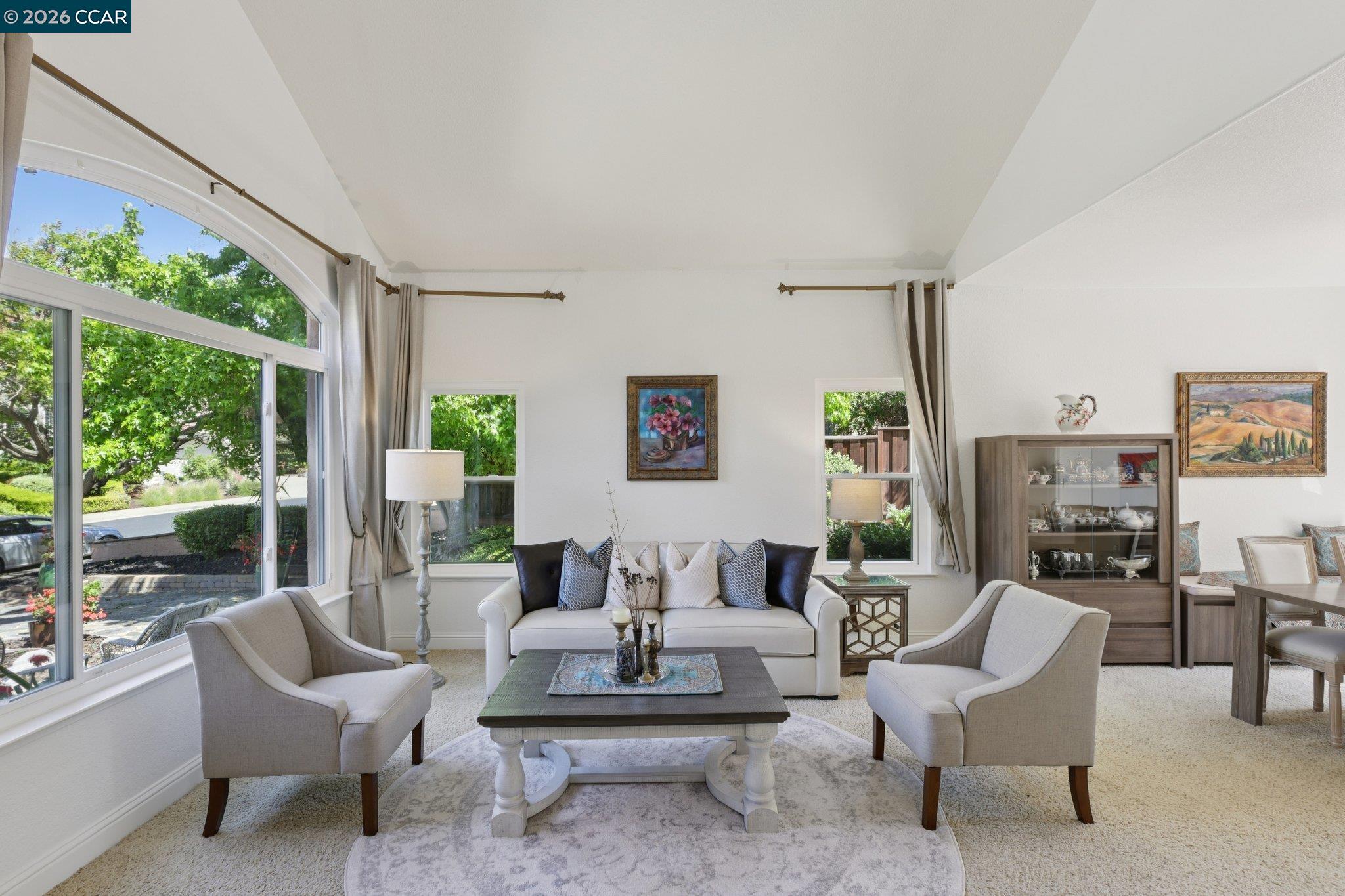 Detail Gallery Image 6 of 47 For 242 El Pueblo Pl, Clayton,  CA 94517 - 4 Beds | 3 Baths