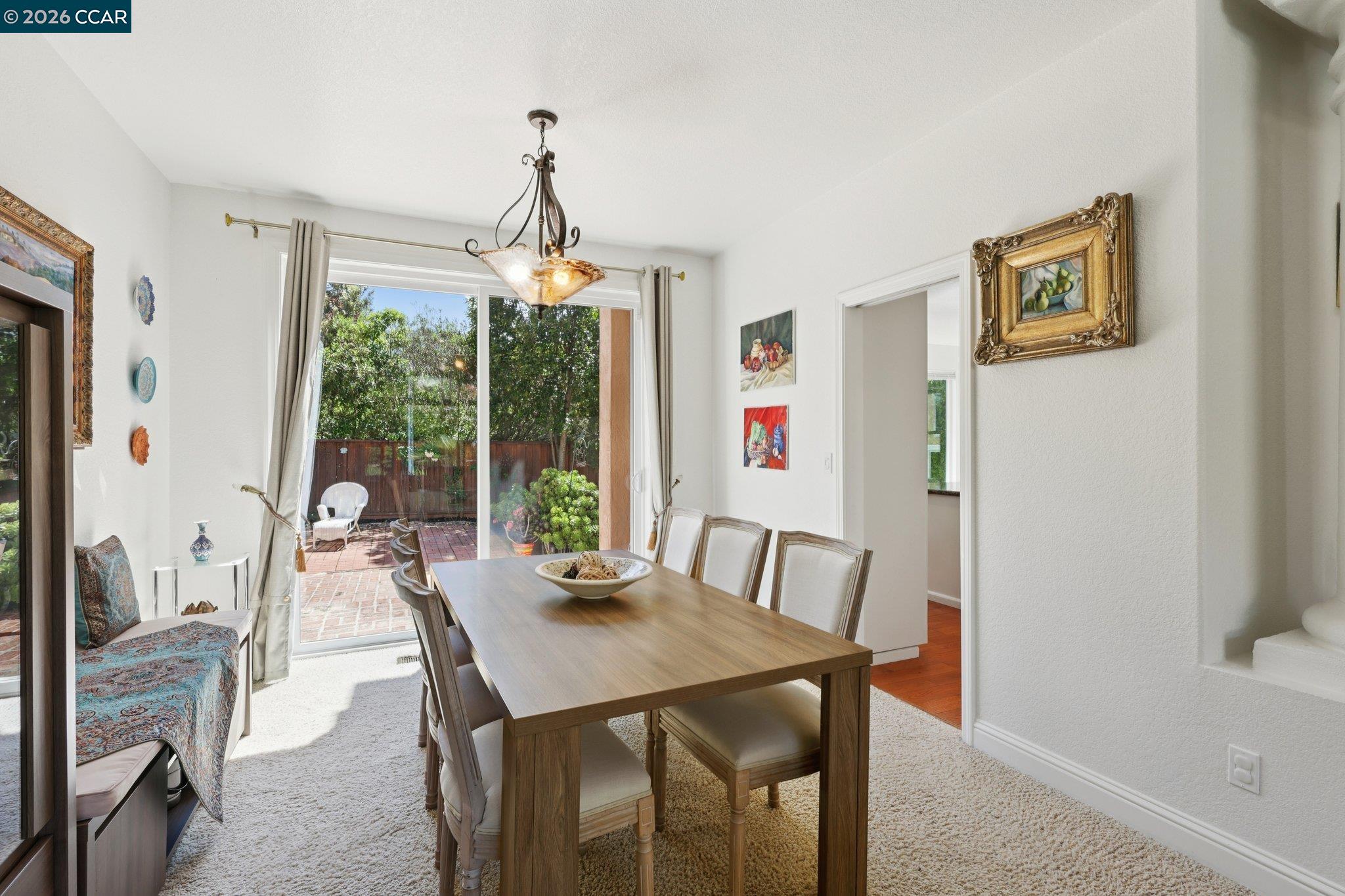 Detail Gallery Image 10 of 47 For 242 El Pueblo Pl, Clayton,  CA 94517 - 4 Beds | 3 Baths