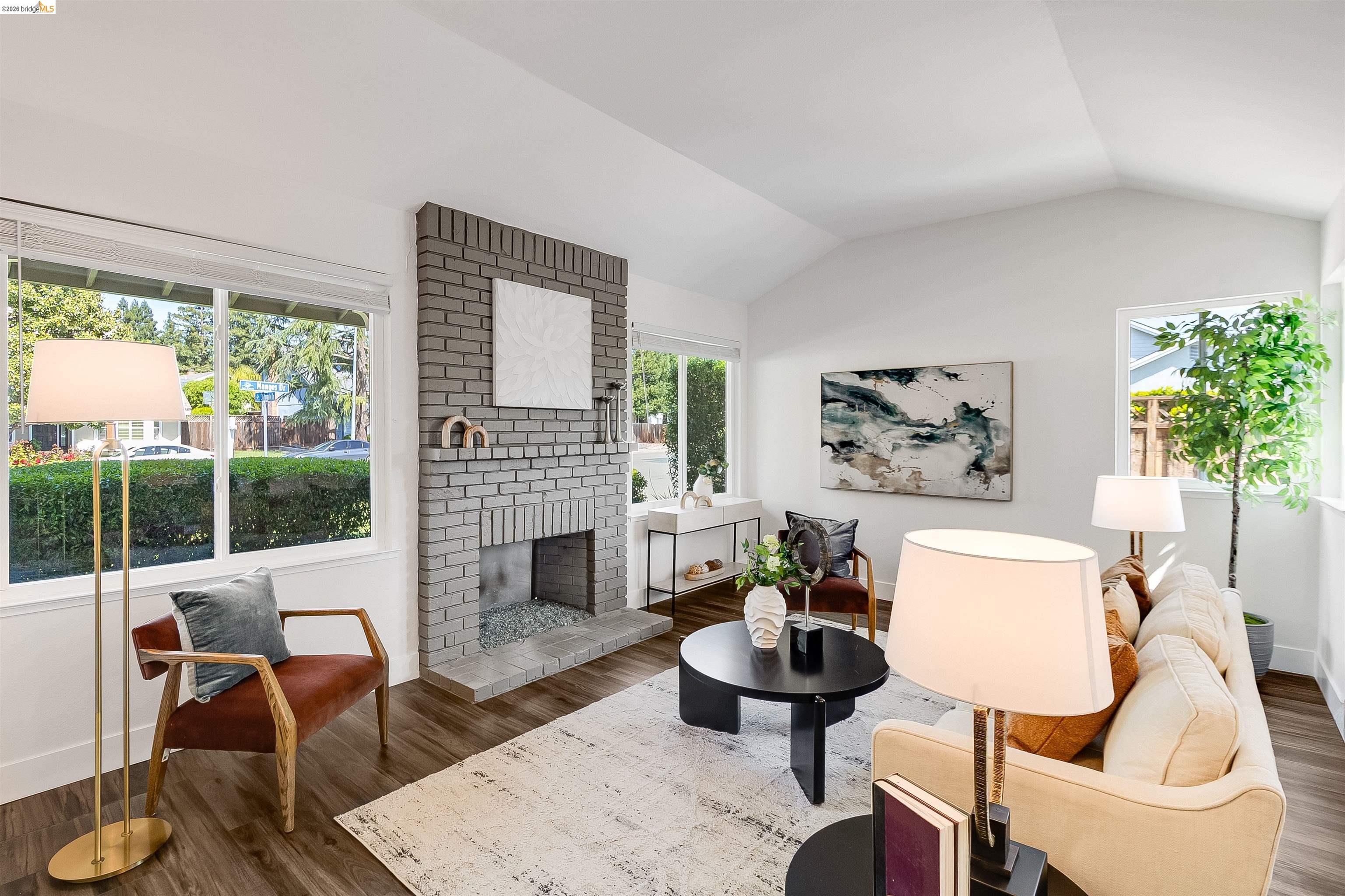 Detail Gallery Image 7 of 41 For 9980 Mangos Dr., San Ramon,  CA 94583 - 3 Beds | 2 Baths