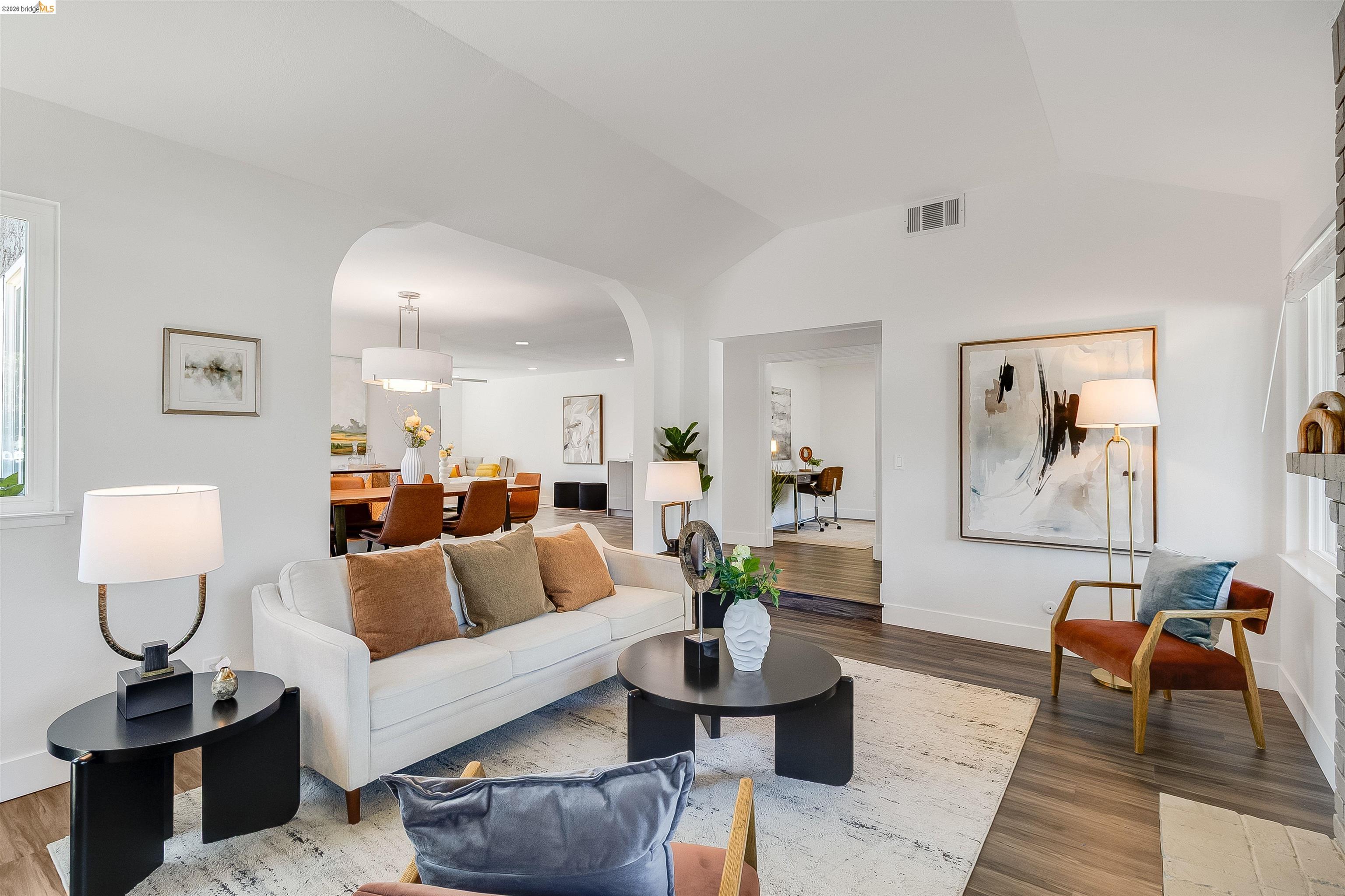 Detail Gallery Image 8 of 41 For 9980 Mangos Dr., San Ramon,  CA 94583 - 3 Beds | 2 Baths