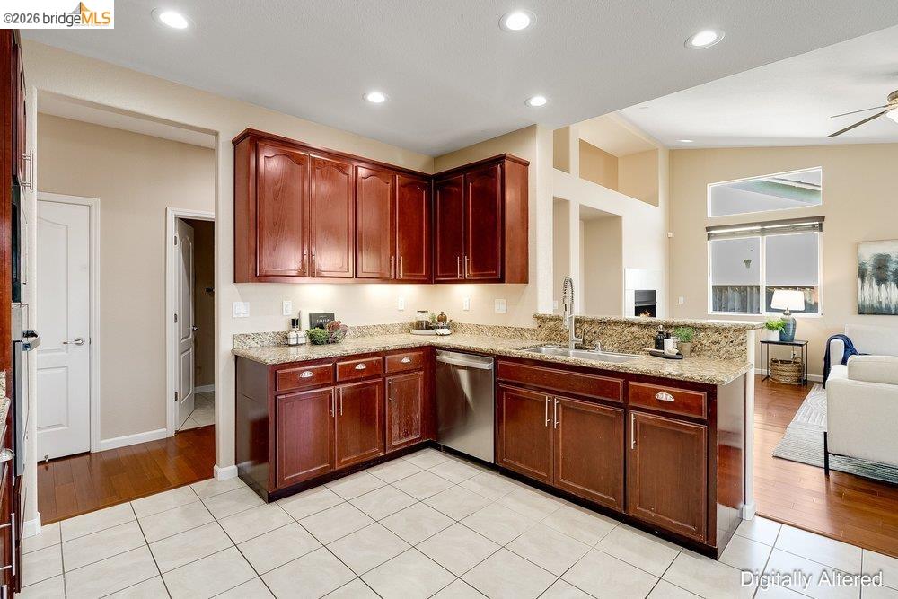Detail Gallery Image 25 of 90 For 3561 Mallard Way, Antioch,  CA 94509 - 6 Beds | 4/1 Baths