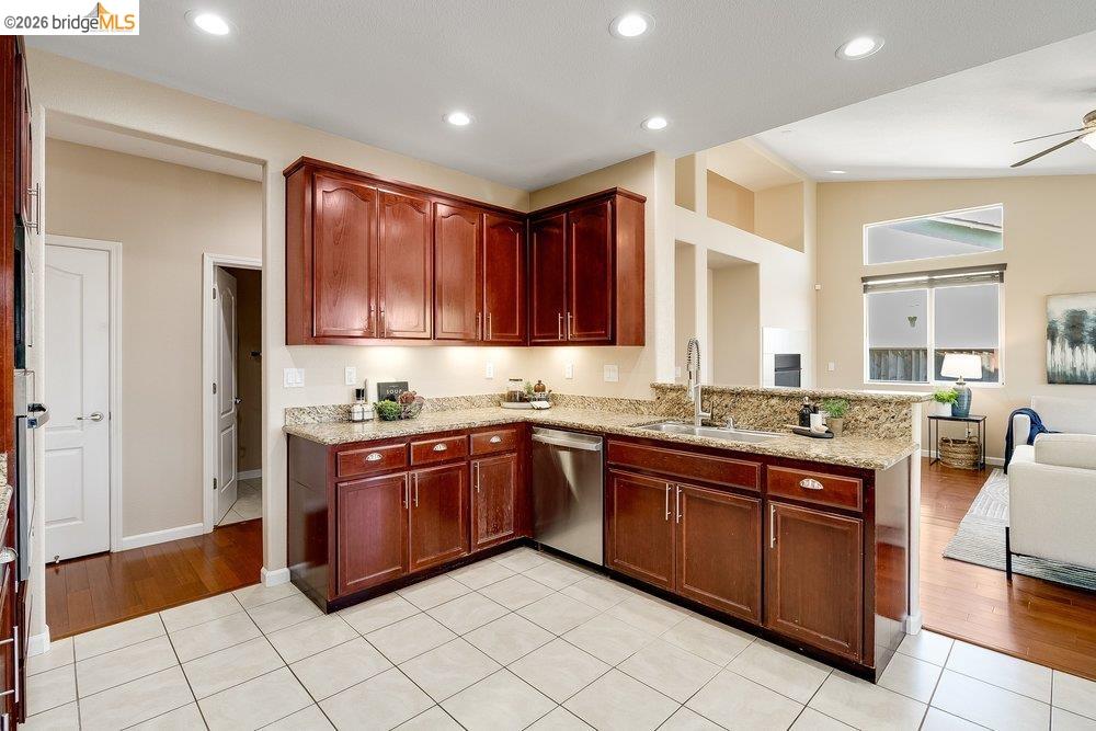 Detail Gallery Image 26 of 90 For 3561 Mallard Way, Antioch,  CA 94509 - 6 Beds | 4/1 Baths