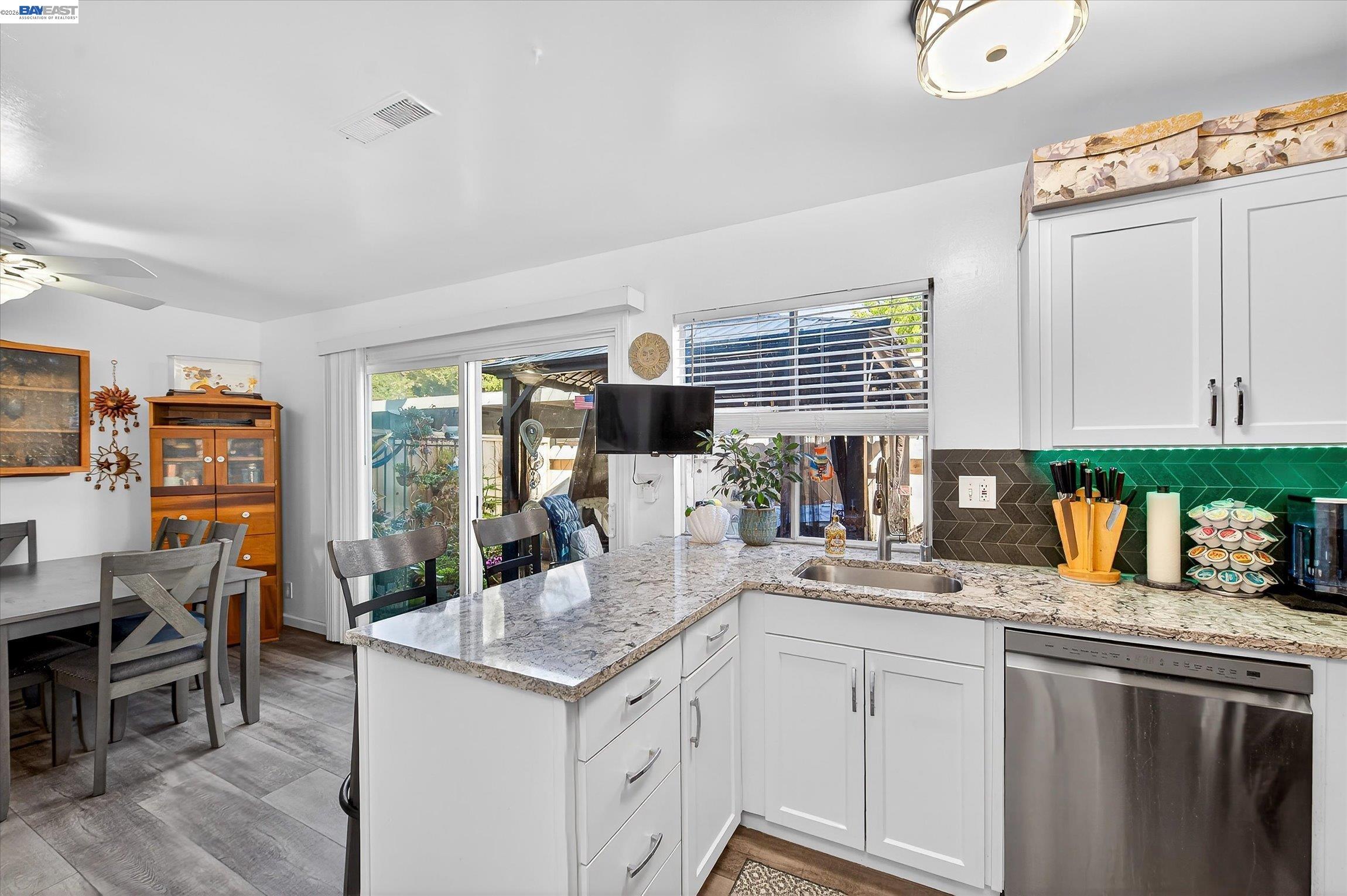 Detail Gallery Image 13 of 24 For 4416 Comanche Way, Pleasanton,  CA 94588 - 3 Beds | 1/1 Baths