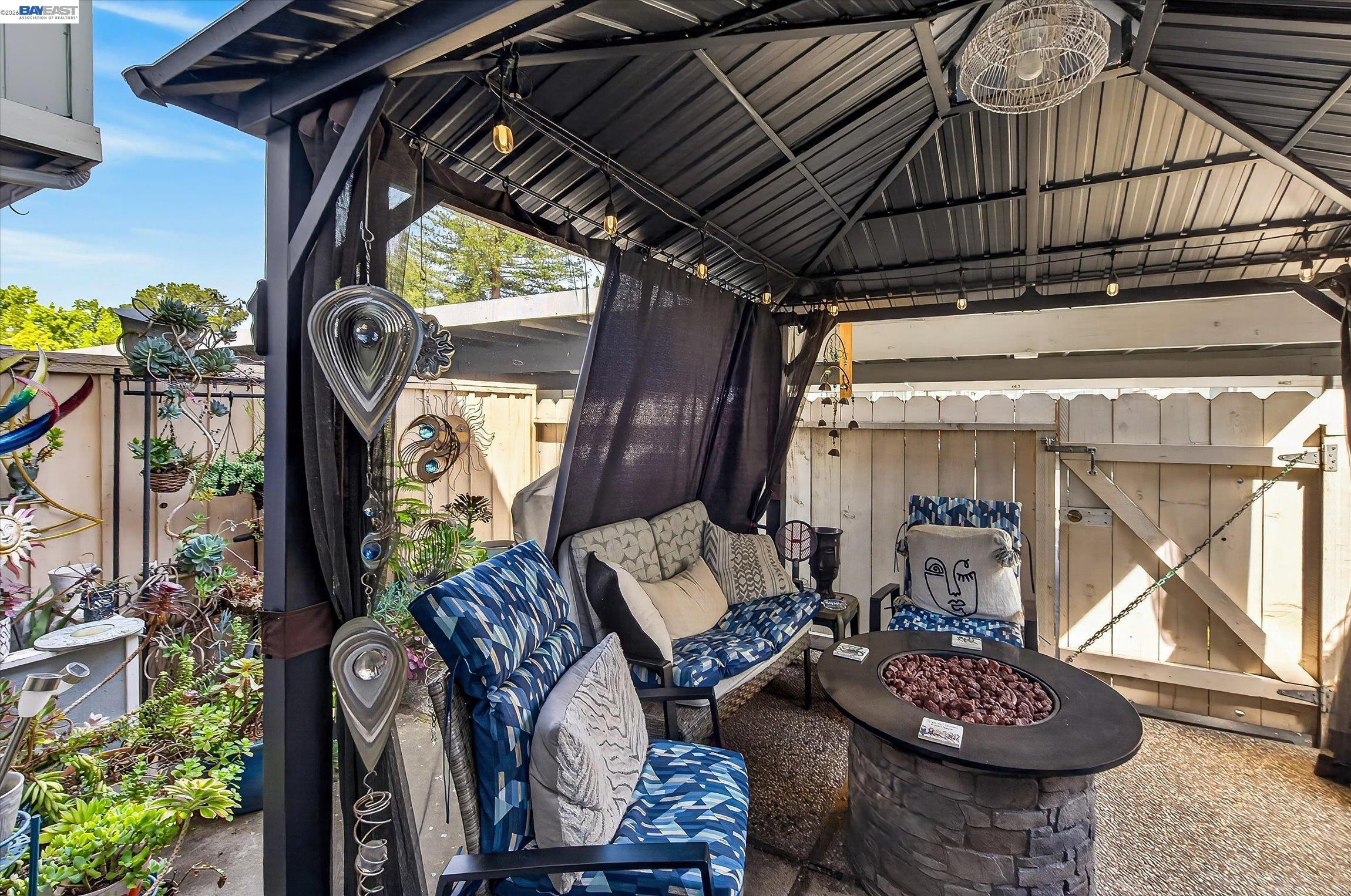 Detail Gallery Image 20 of 24 For 4416 Comanche Way, Pleasanton,  CA 94588 - 3 Beds | 1/1 Baths