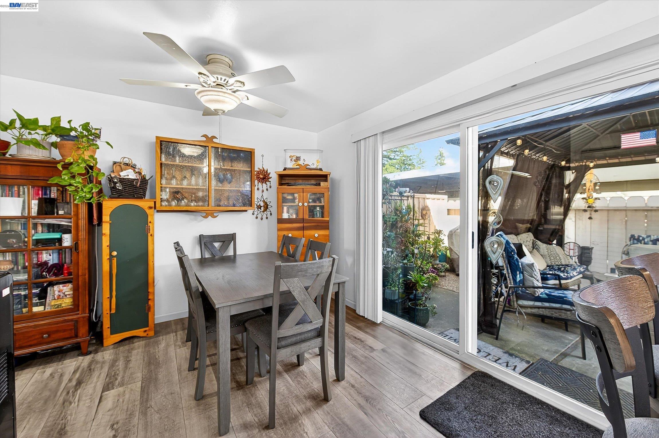 Detail Gallery Image 8 of 24 For 4416 Comanche Way, Pleasanton,  CA 94588 - 3 Beds | 1/1 Baths