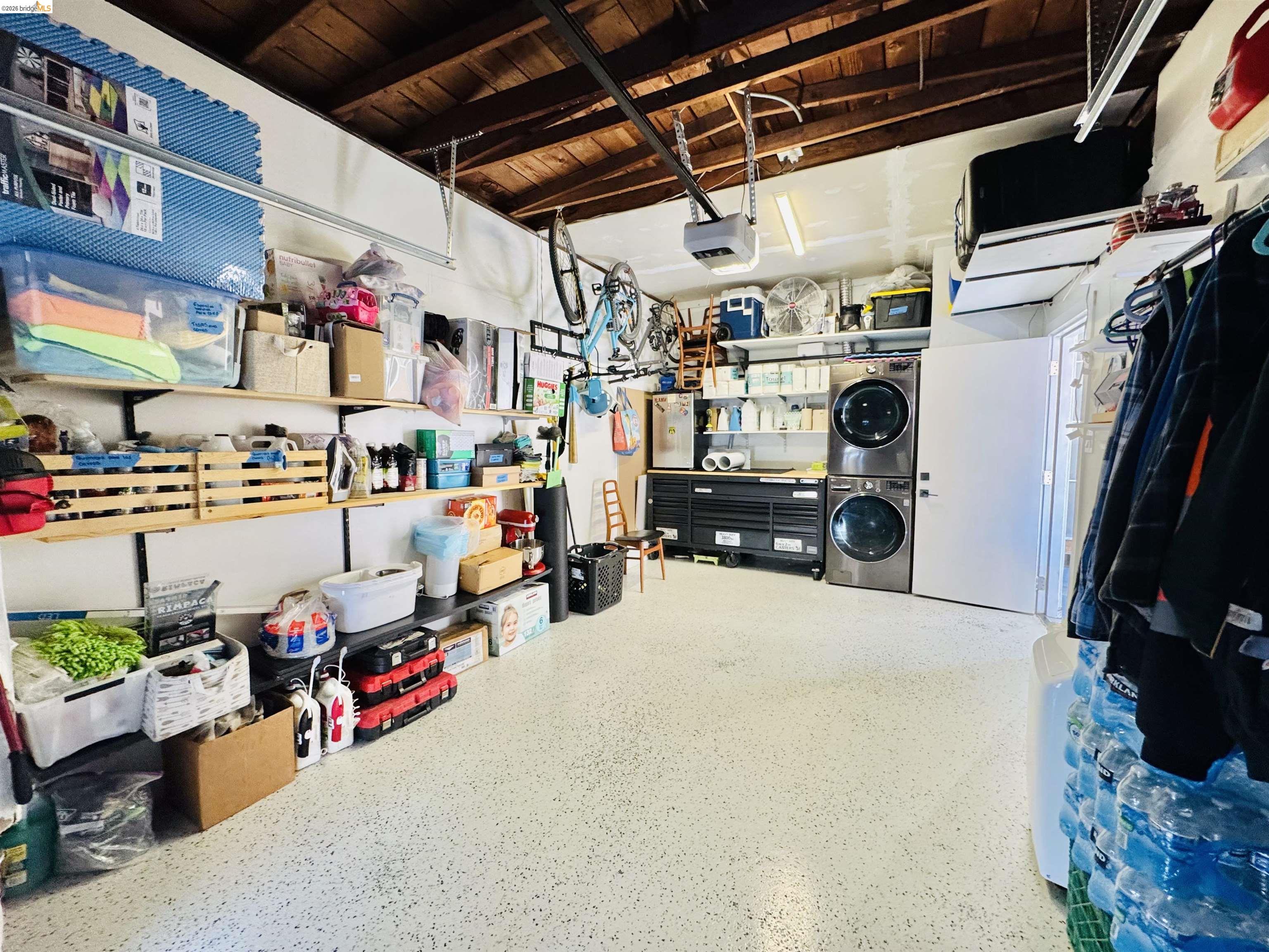 Detail Gallery Image 12 of 18 For 418 Douglas Ave, Oakland,  CA 94603 - 2 Beds | 1 Baths