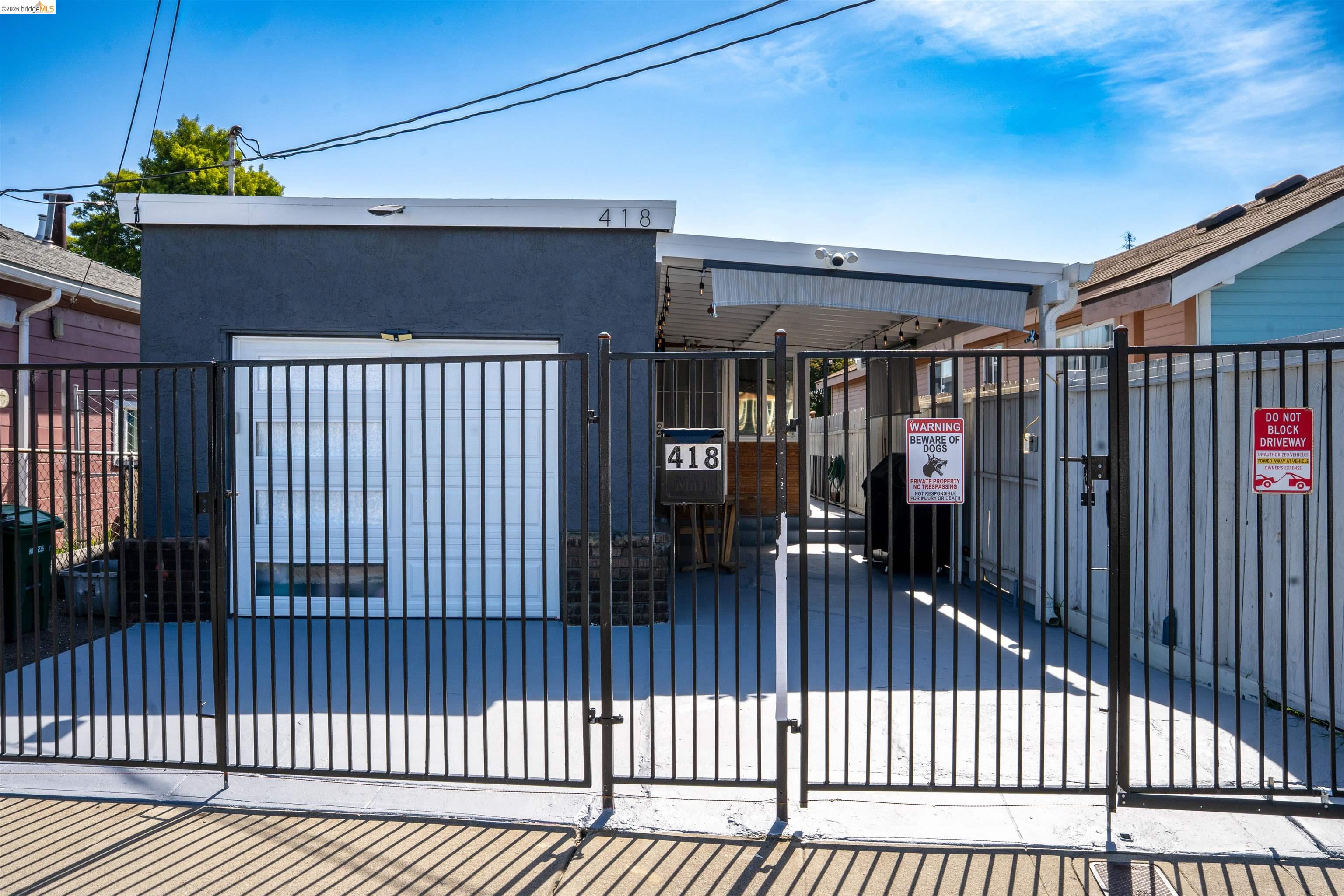 Detail Gallery Image 13 of 18 For 418 Douglas Ave, Oakland,  CA 94603 - 2 Beds | 1 Baths