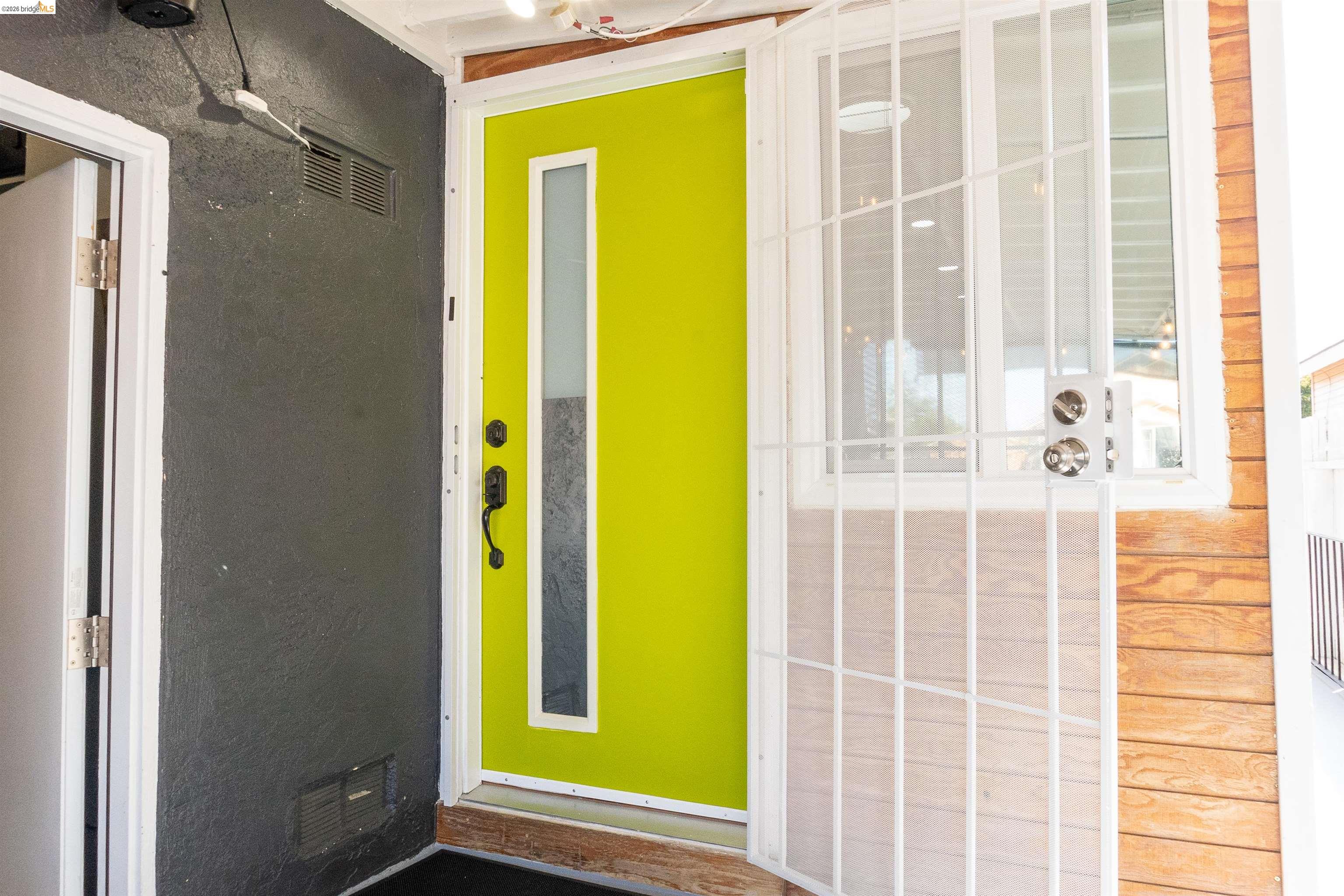 Detail Gallery Image 16 of 18 For 418 Douglas Ave, Oakland,  CA 94603 - 2 Beds | 1 Baths