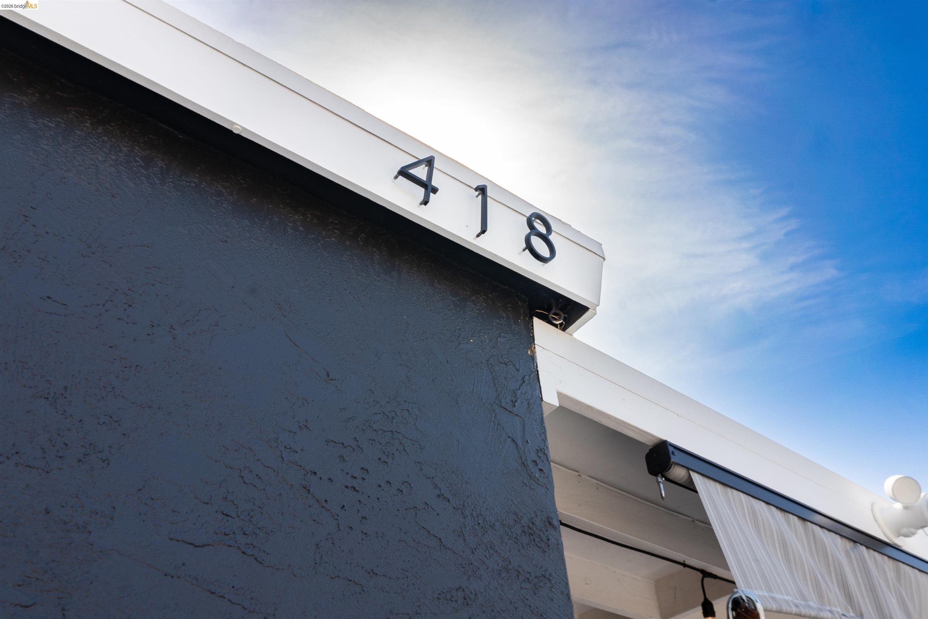 Detail Gallery Image 17 of 18 For 418 Douglas Ave, Oakland,  CA 94603 - 2 Beds | 1 Baths