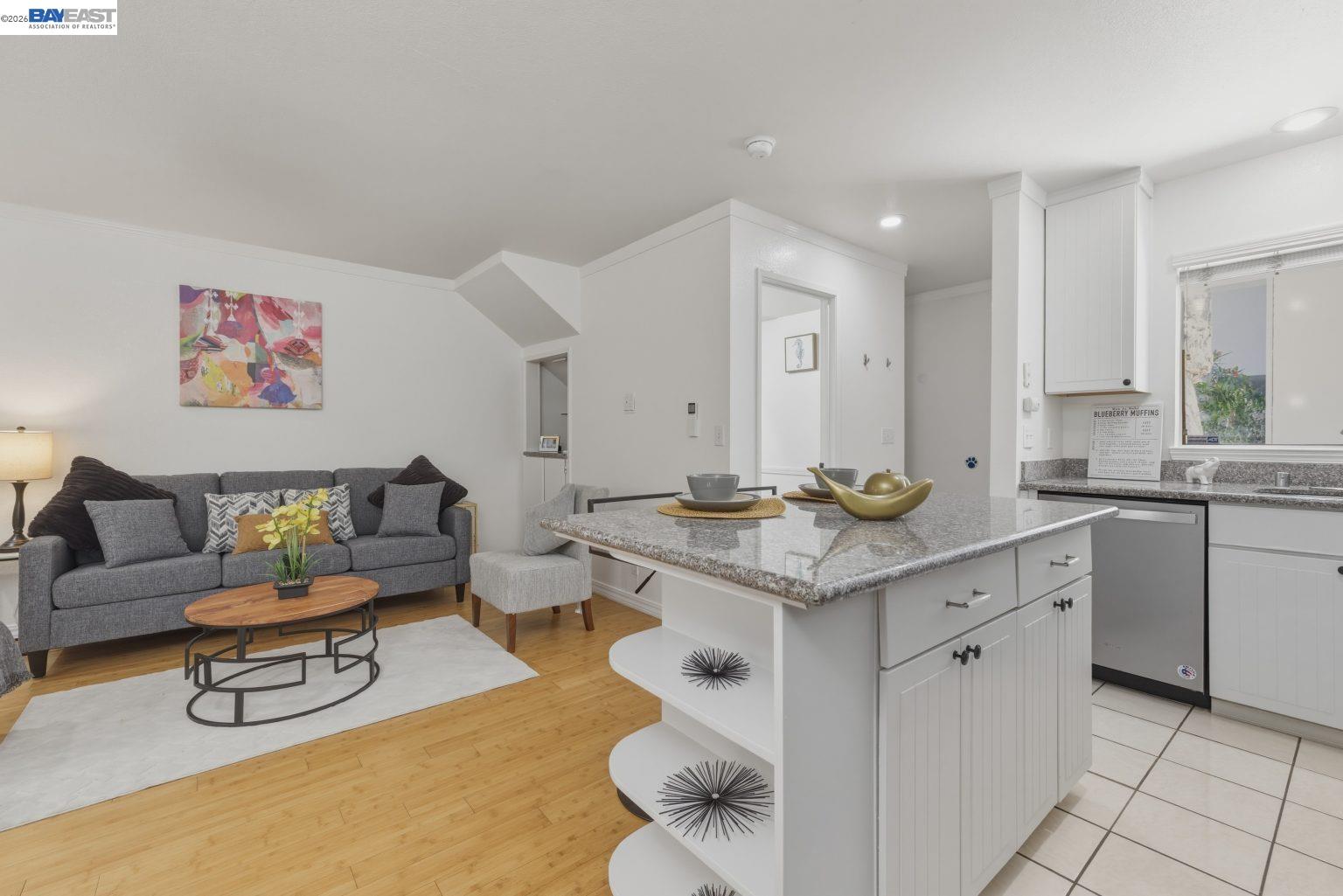 Photo #4: 41131283 Listing: Photo #4