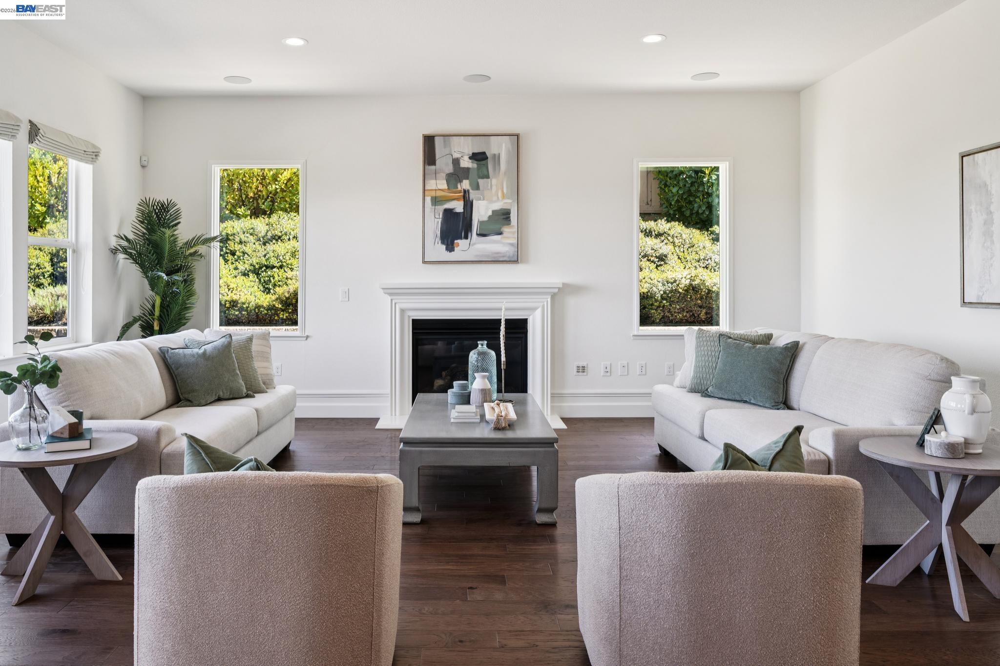 Detail Gallery Image 21 of 60 For 2383 Silver Oaks Ln, Pleasanton,  CA 94566 - 4 Beds | 4/1 Baths