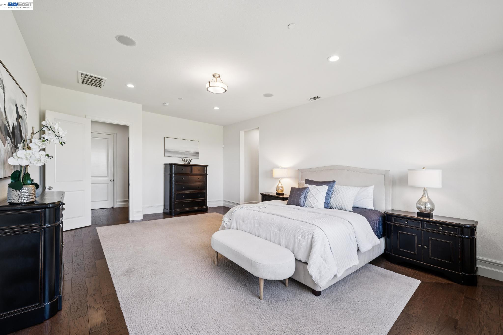 Detail Gallery Image 27 of 60 For 2383 Silver Oaks Ln, Pleasanton,  CA 94566 - 4 Beds | 4/1 Baths