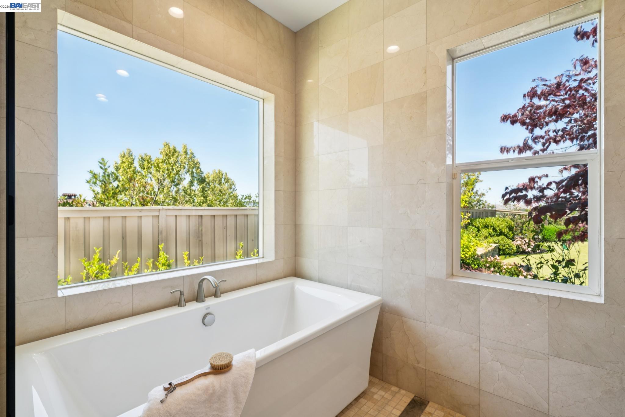 Detail Gallery Image 32 of 60 For 2383 Silver Oaks Ln, Pleasanton,  CA 94566 - 4 Beds | 4/1 Baths