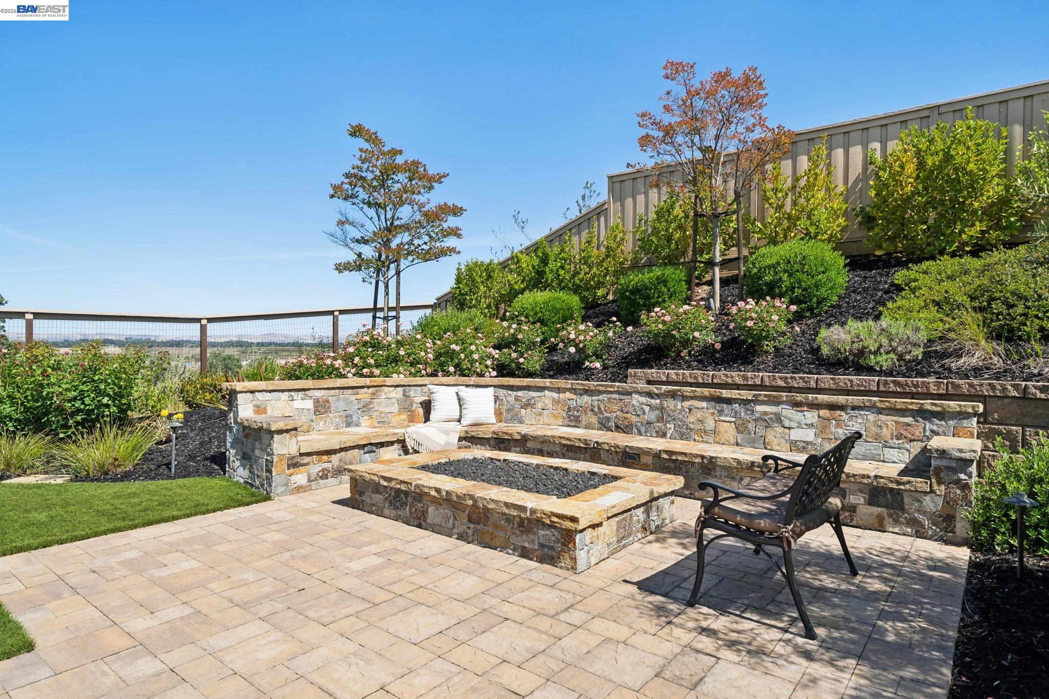 Detail Gallery Image 51 of 60 For 2383 Silver Oaks Ln, Pleasanton,  CA 94566 - 4 Beds | 4/1 Baths