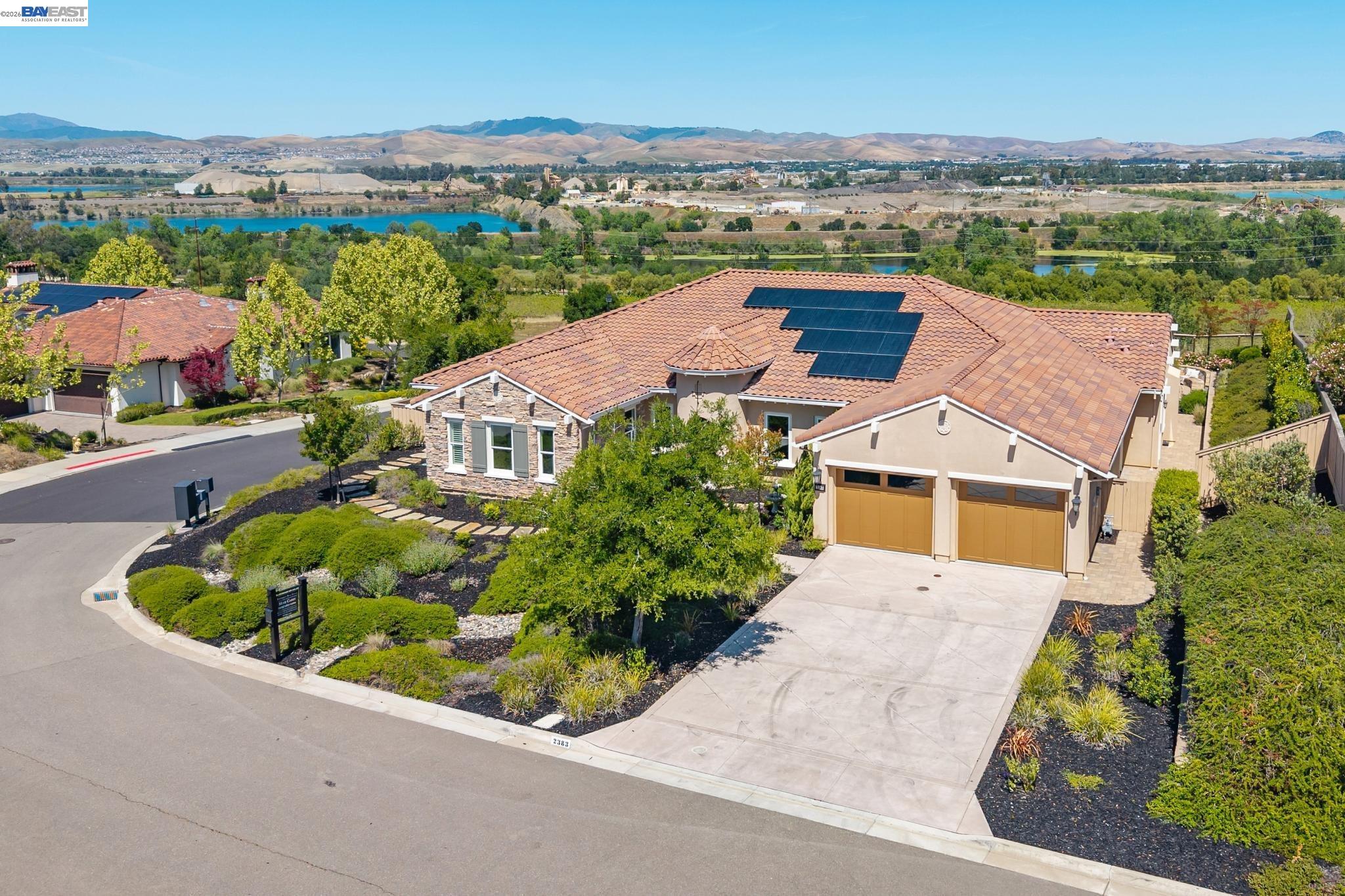 Detail Gallery Image 58 of 60 For 2383 Silver Oaks Ln, Pleasanton,  CA 94566 - 4 Beds | 4/1 Baths