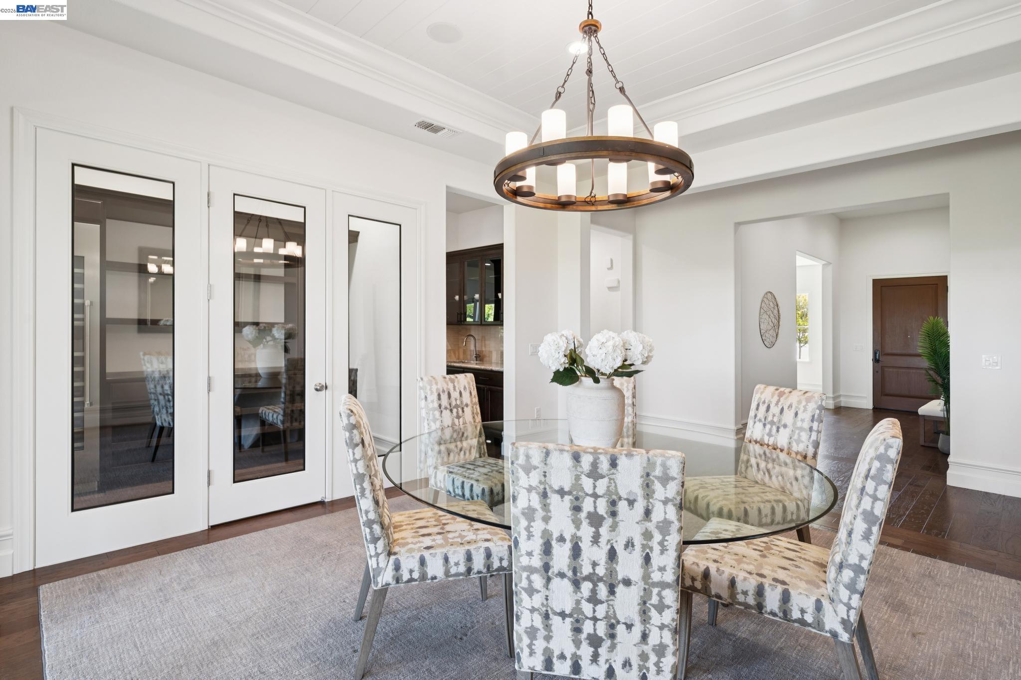 Detail Gallery Image 7 of 60 For 2383 Silver Oaks Ln, Pleasanton,  CA 94566 - 4 Beds | 4/1 Baths