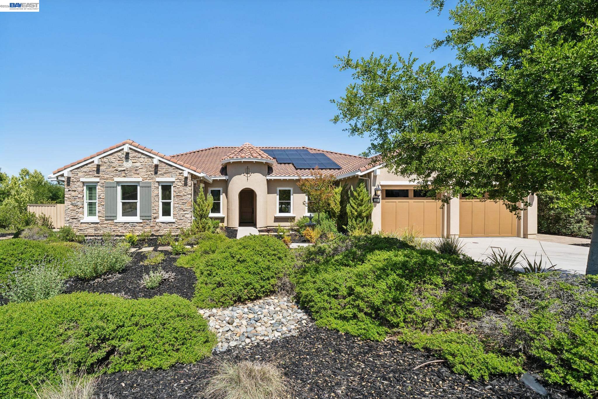 Detail Gallery Image 59 of 60 For 2383 Silver Oaks Ln, Pleasanton,  CA 94566 - 4 Beds | 4/1 Baths