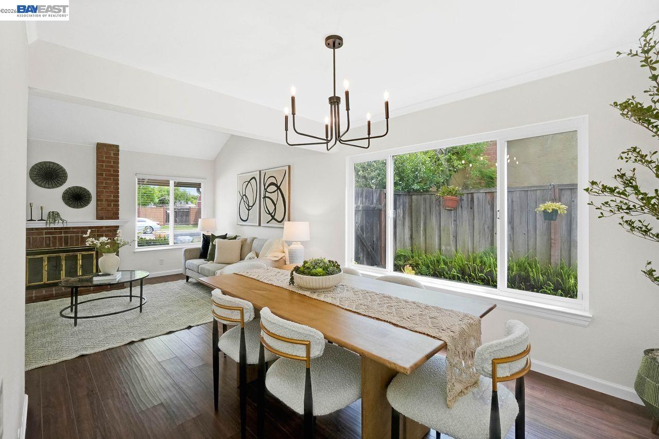 Detail Gallery Image 13 of 51 For 8135 Merion Dr, Newark,  CA 94560 - 4 Beds | 2/1 Baths