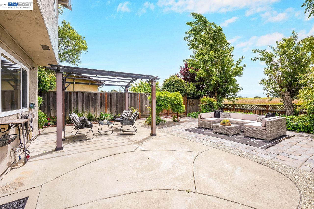 Detail Gallery Image 39 of 51 For 8135 Merion Dr, Newark,  CA 94560 - 4 Beds | 2/1 Baths