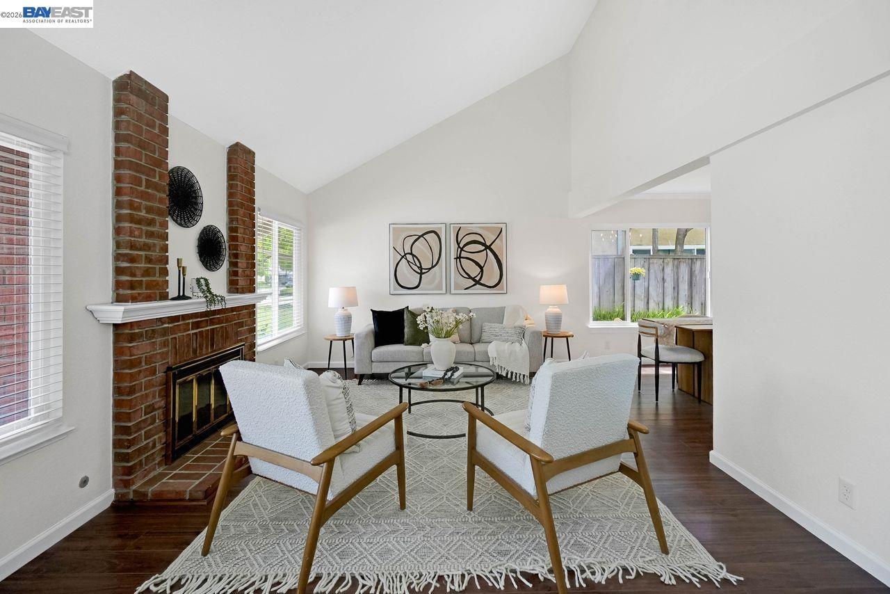 Detail Gallery Image 10 of 51 For 8135 Merion Dr, Newark,  CA 94560 - 4 Beds | 2/1 Baths