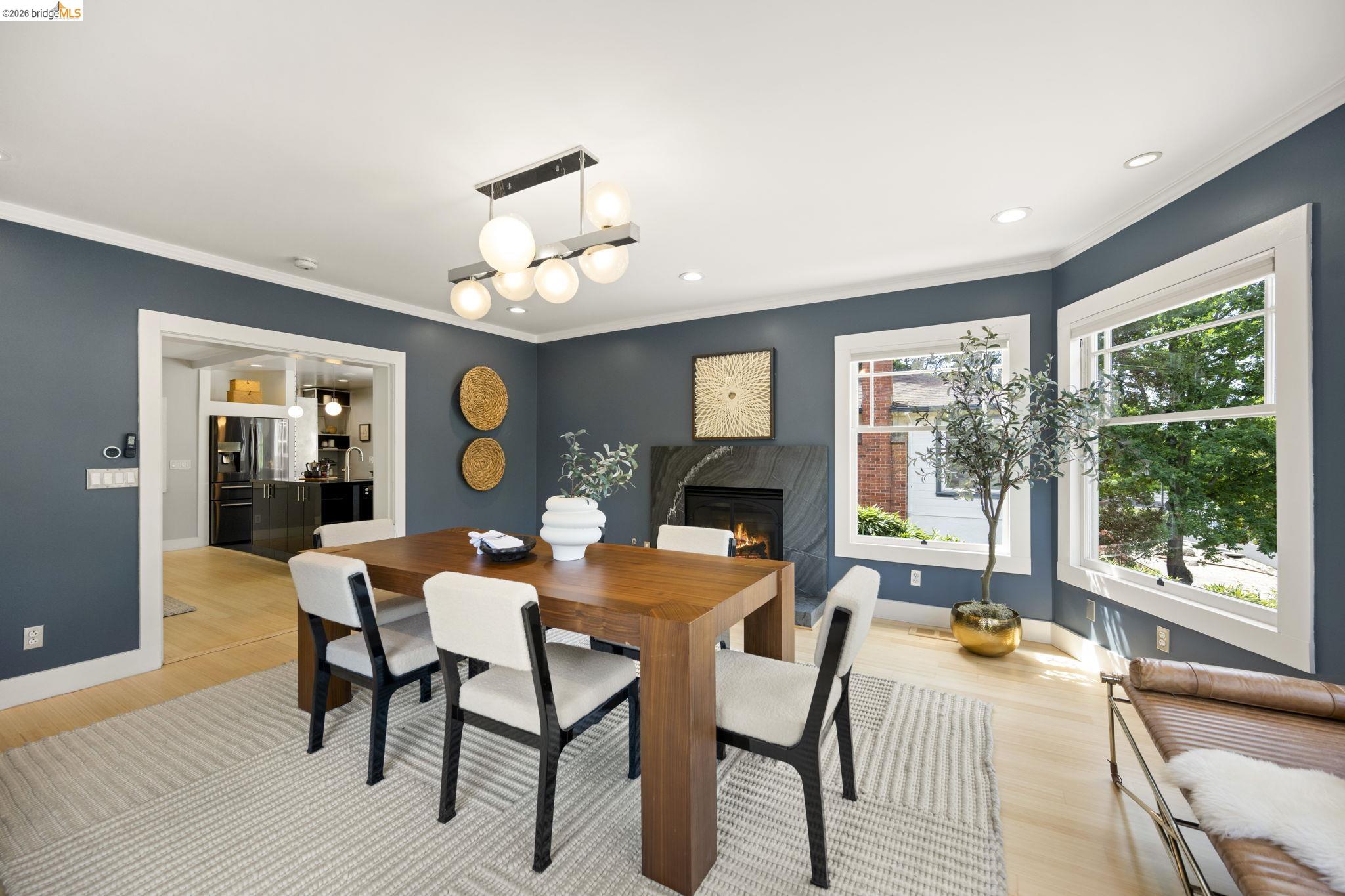 683 Mandana Blvd., Oakland, CA, 94610