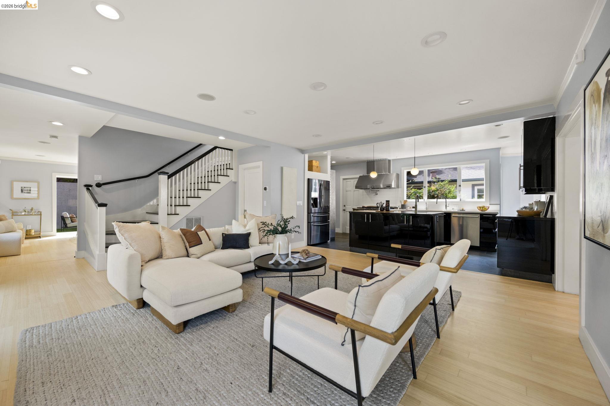 683 Mandana Blvd., Oakland, CA, 94610