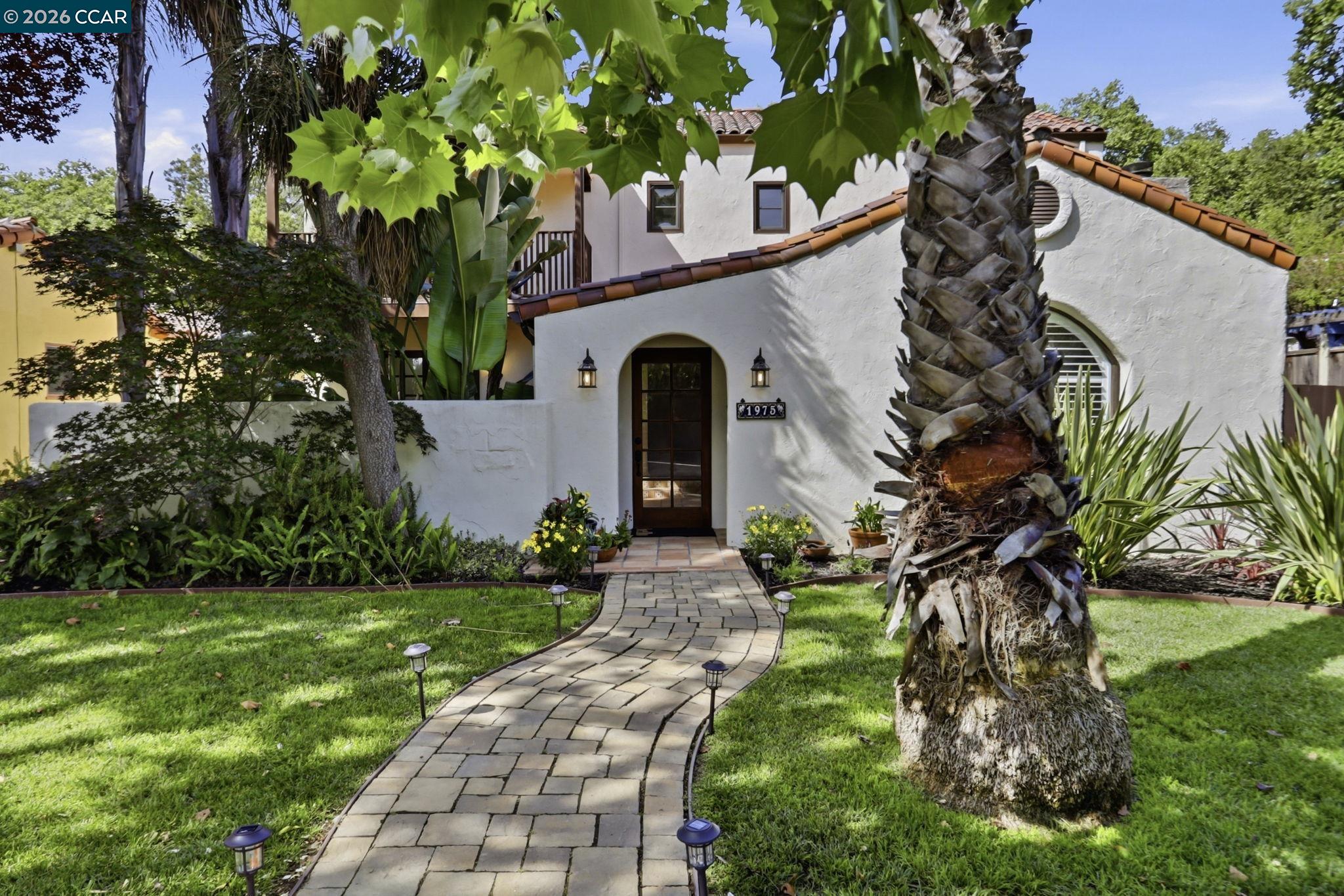 Front Image Thumbnail for CC41131298