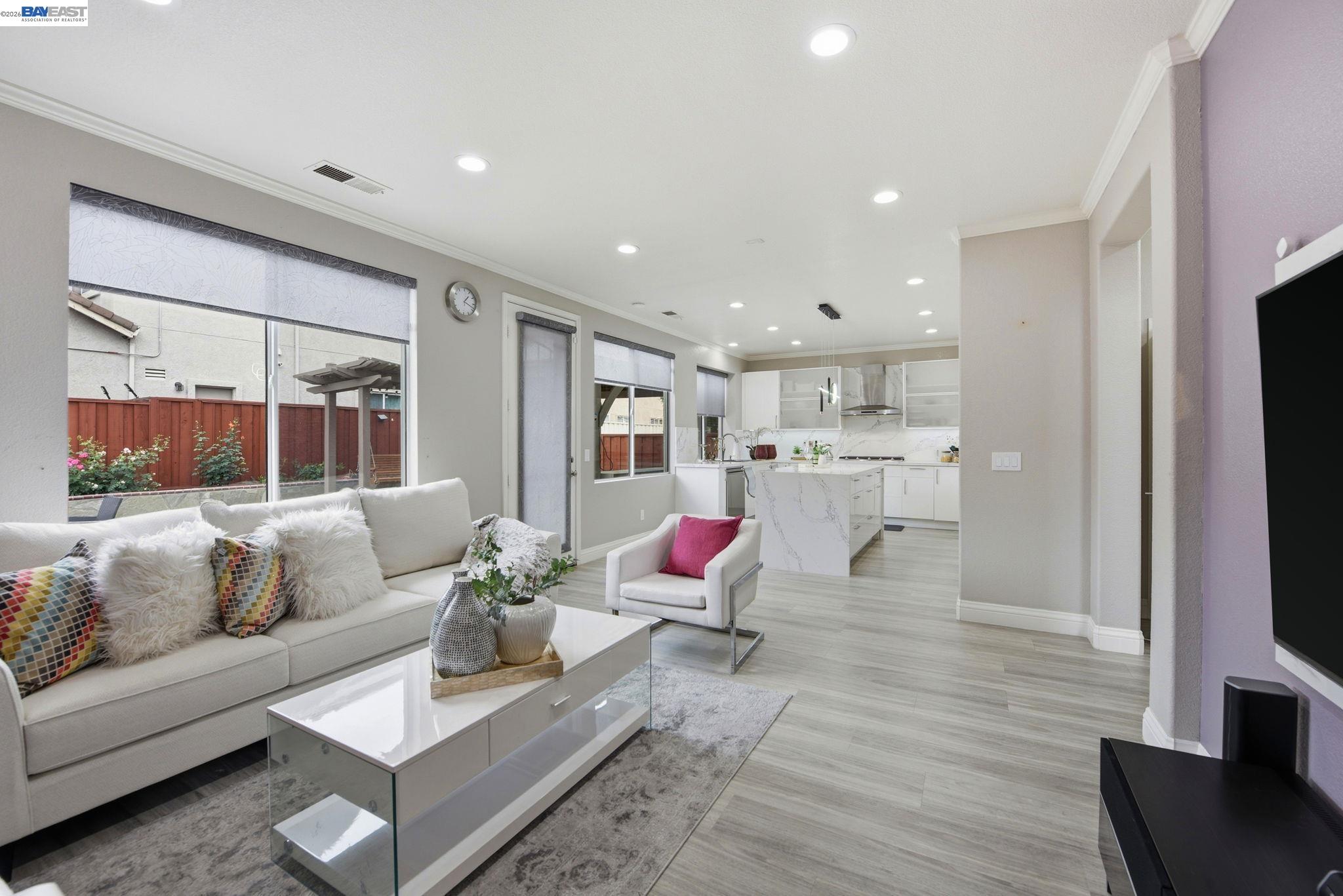 Detail Gallery Image 19 of 51 For 234 Bridgewater Rd, Hayward,  CA 94544 - 4 Beds | 3 Baths