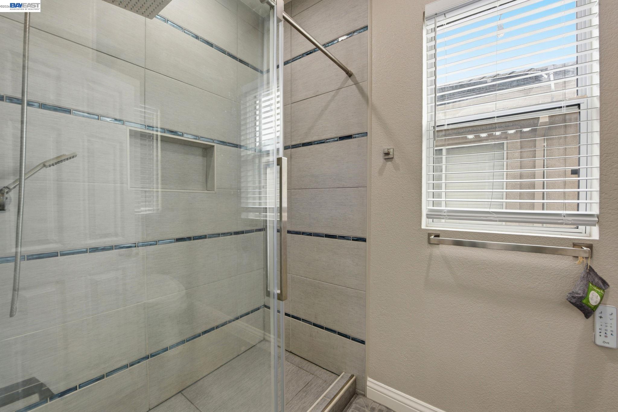 Detail Gallery Image 42 of 51 For 234 Bridgewater Rd, Hayward,  CA 94544 - 4 Beds | 3 Baths