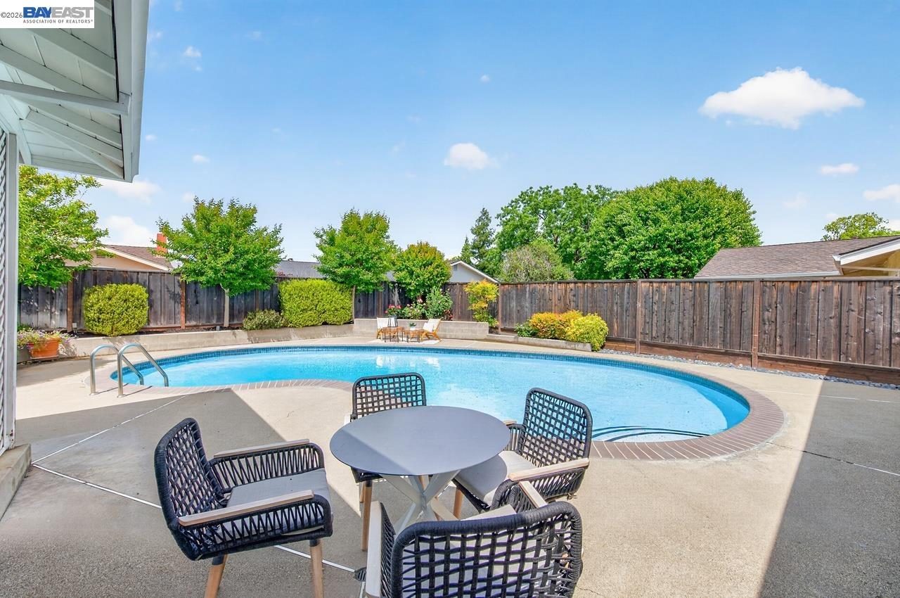 Detail Gallery Image 28 of 38 For 7449 Muirwood Ct, Pleasanton,  CA 94588 - 3 Beds | 2 Baths