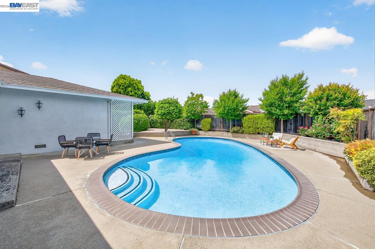 Detail Gallery Image 34 of 38 For 7449 Muirwood Ct, Pleasanton,  CA 94588 - 3 Beds | 2 Baths