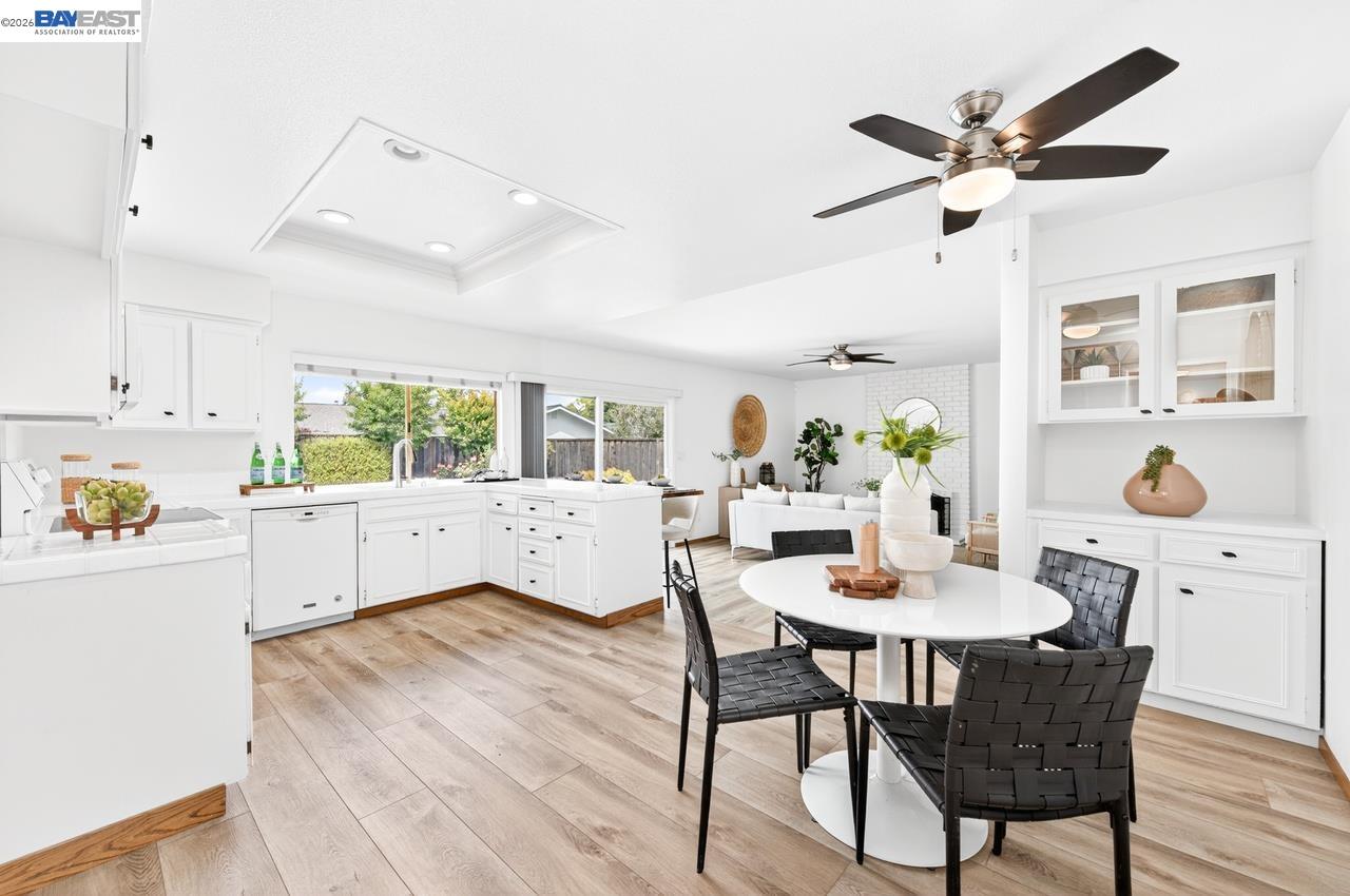 Detail Gallery Image 8 of 38 For 7449 Muirwood Ct, Pleasanton,  CA 94588 - 3 Beds | 2 Baths