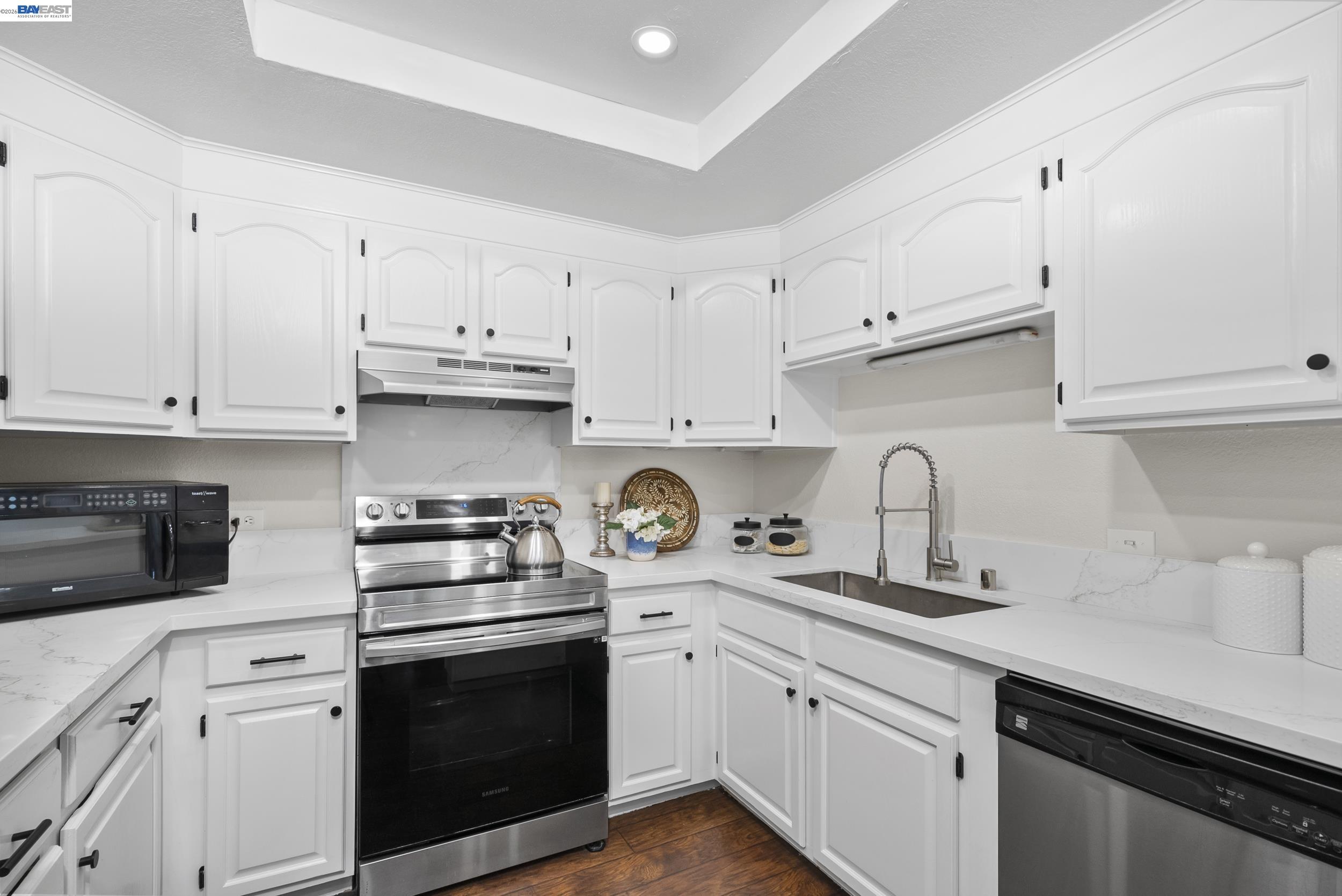 Photo #8: 41131305 Listing: Photo #8